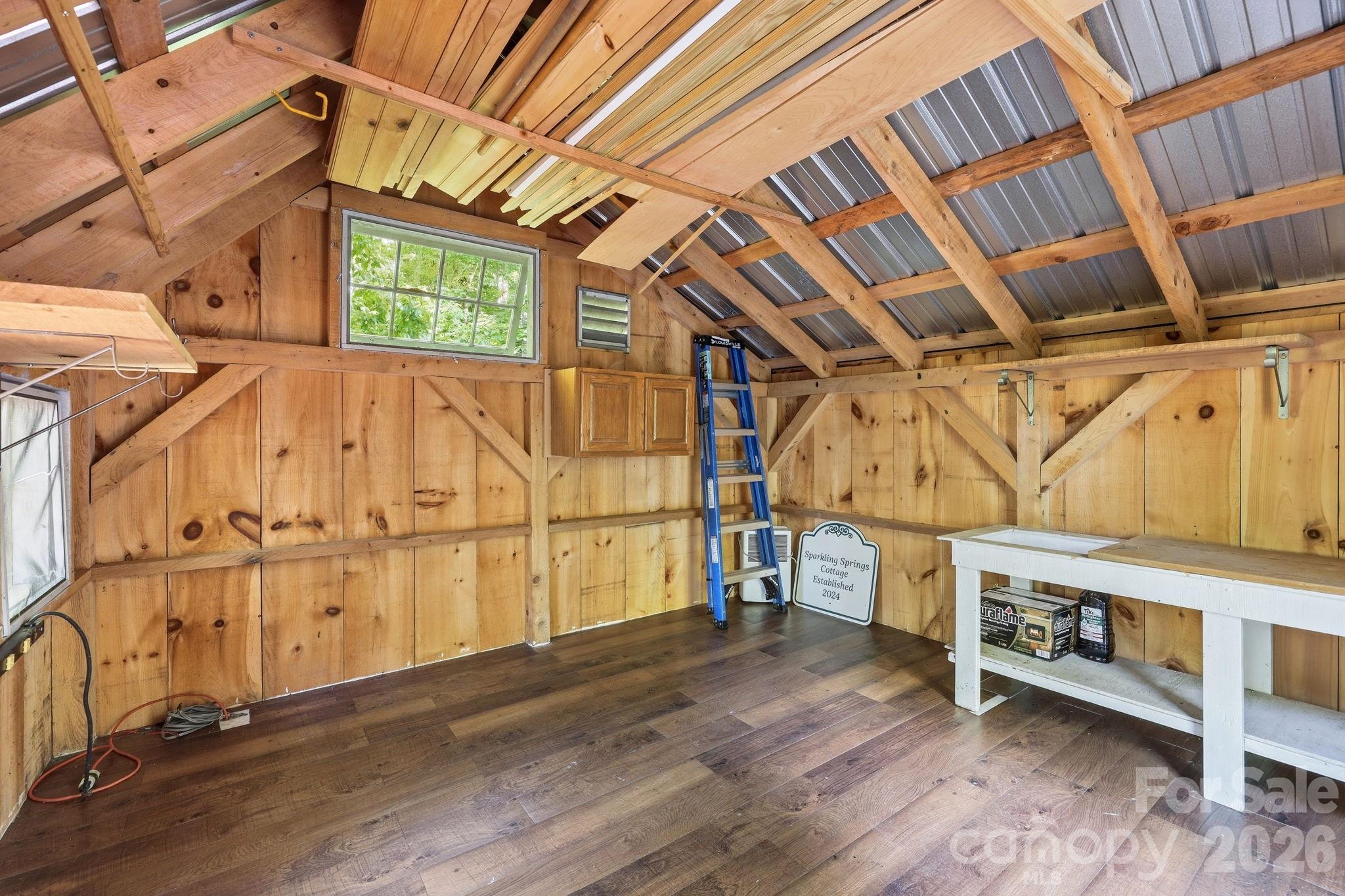 98 Sparkling Springs Road Property Photo 35