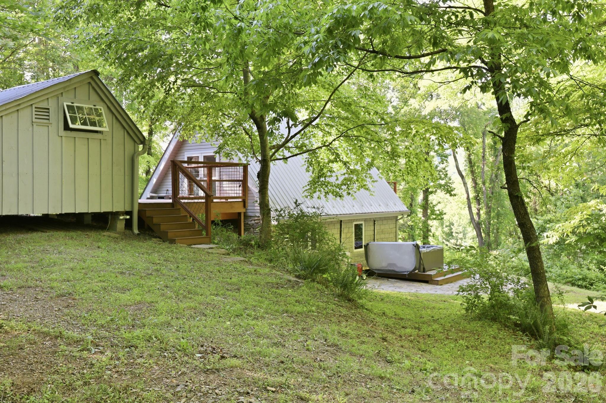 98 Sparkling Springs Road Property Photo 36