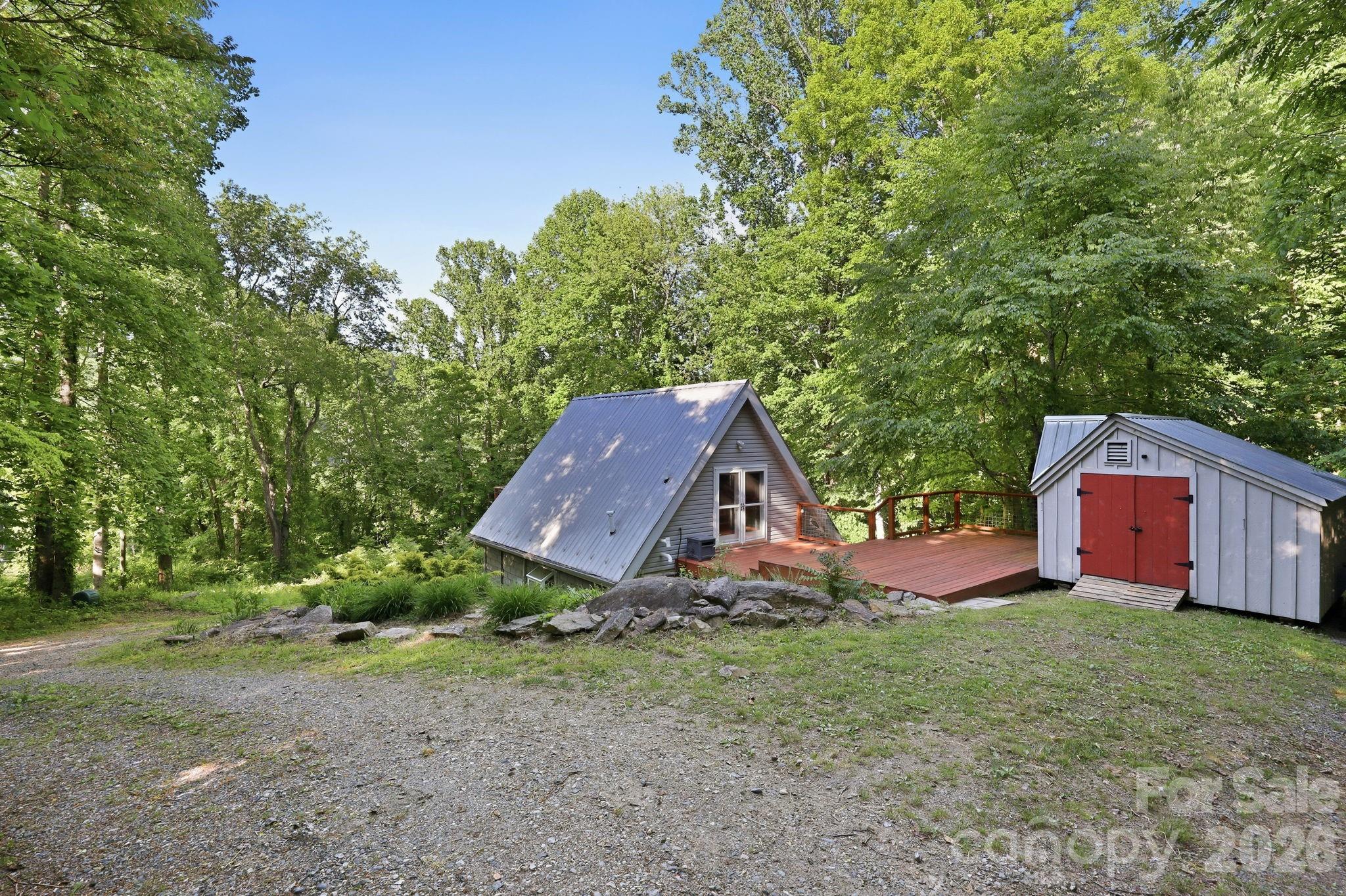 98 Sparkling Springs Road Property Photo 43