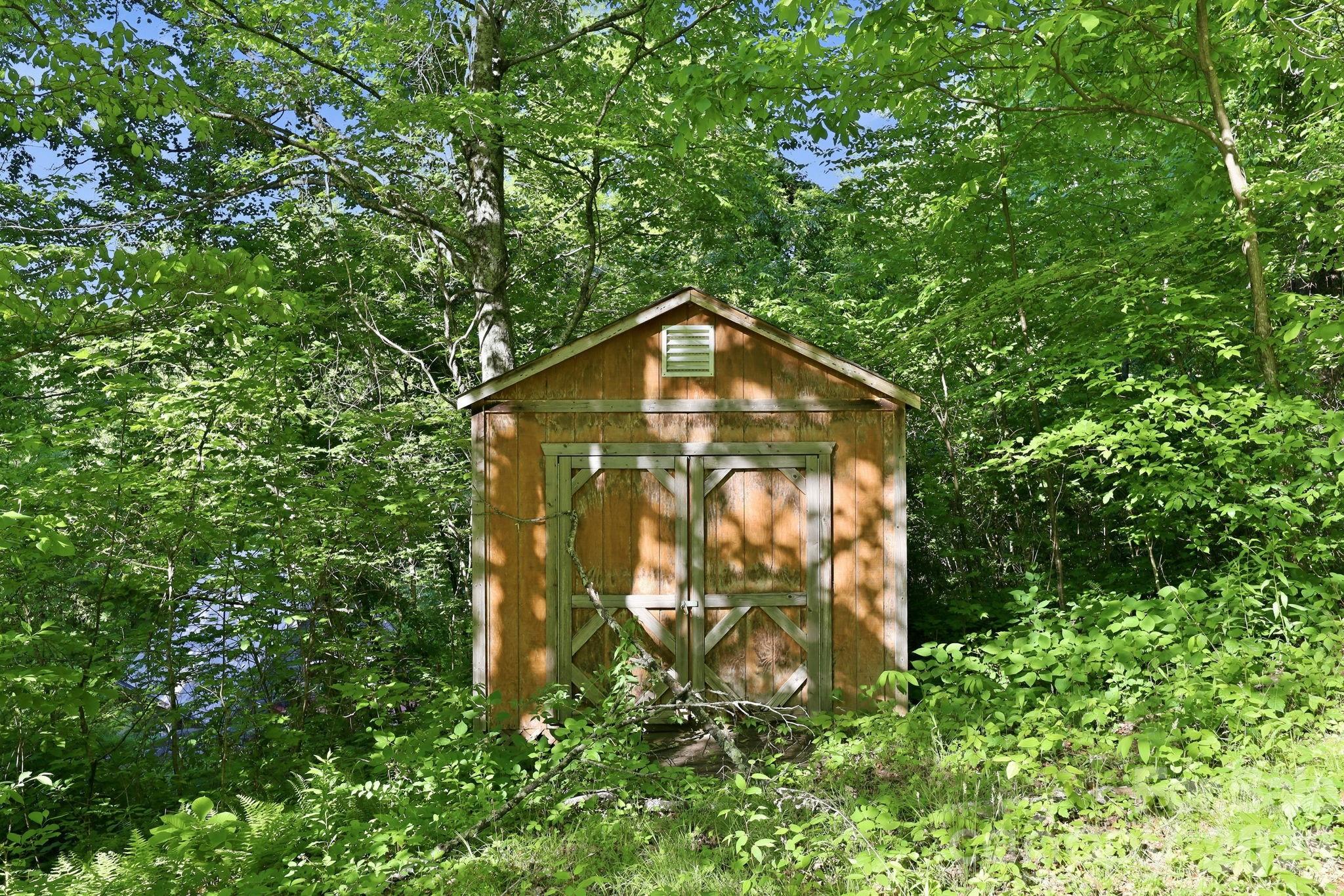 98 Sparkling Springs Road Property Photo 45