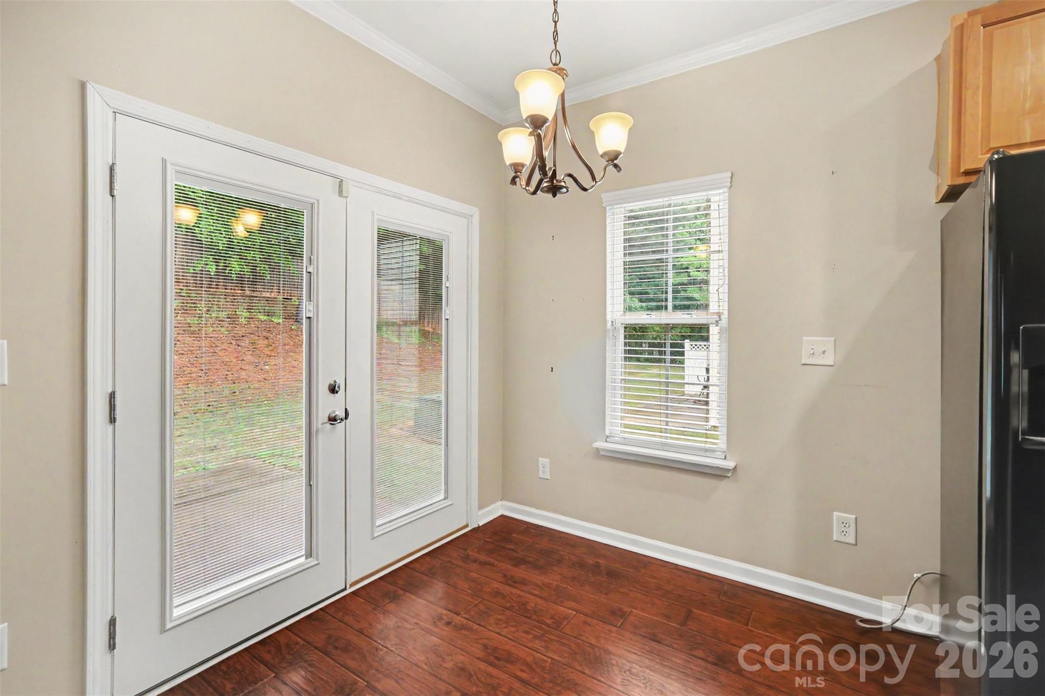 1011 Silver Springs Road Property Photo 6
