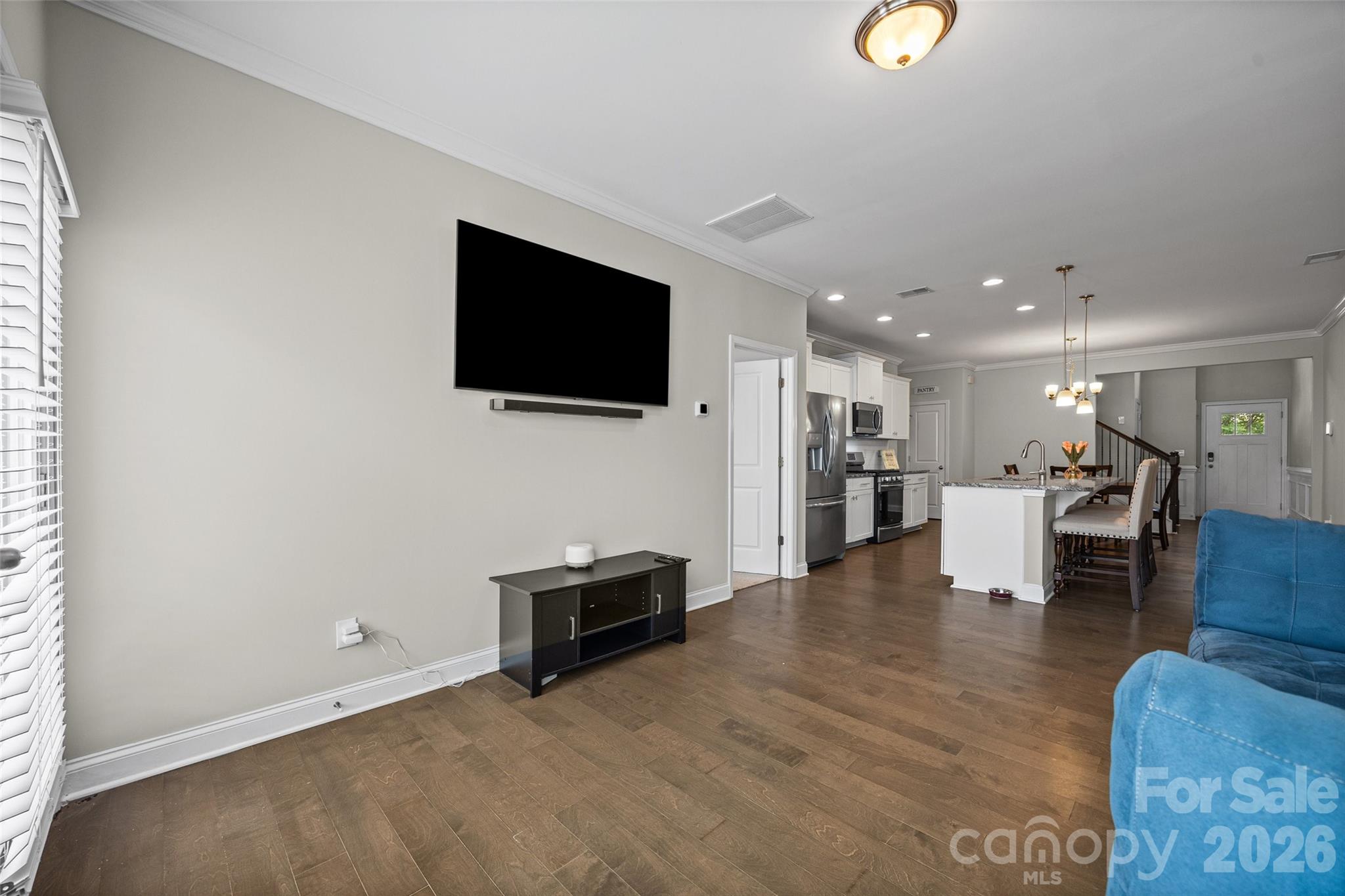 979 Pennington Drive Property Photo 12