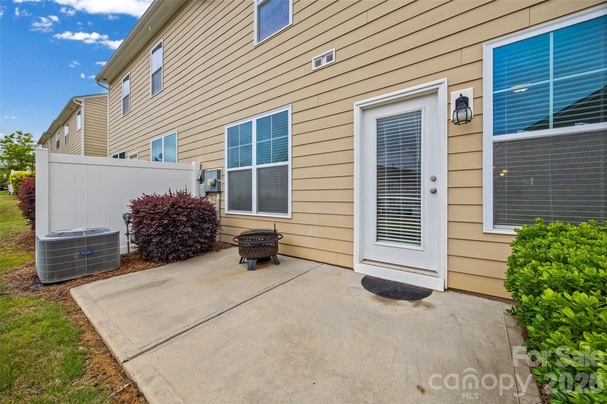 979 Pennington Drive Property Photo 27