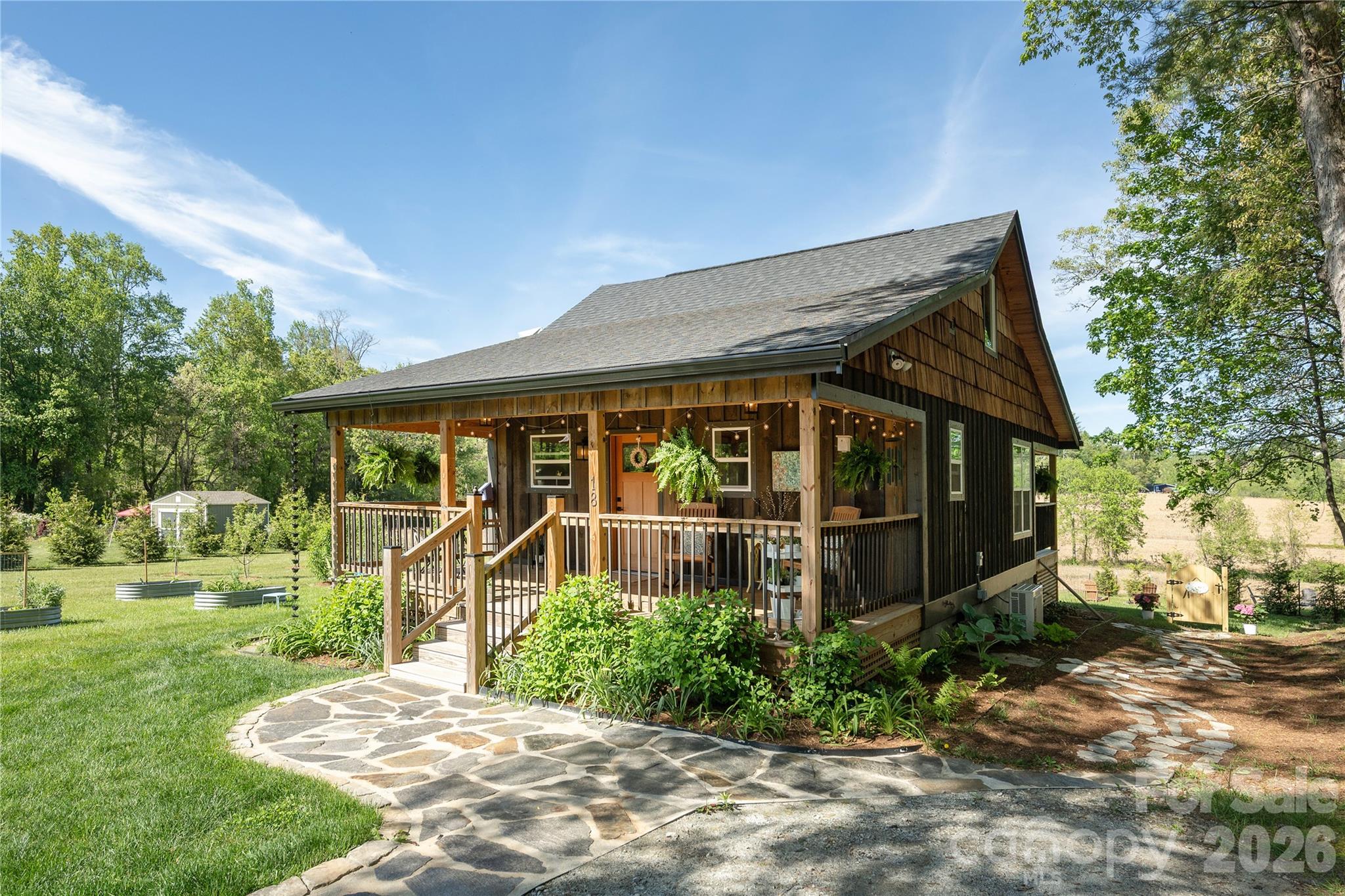 18 N Bear View Drive Property Photo 1