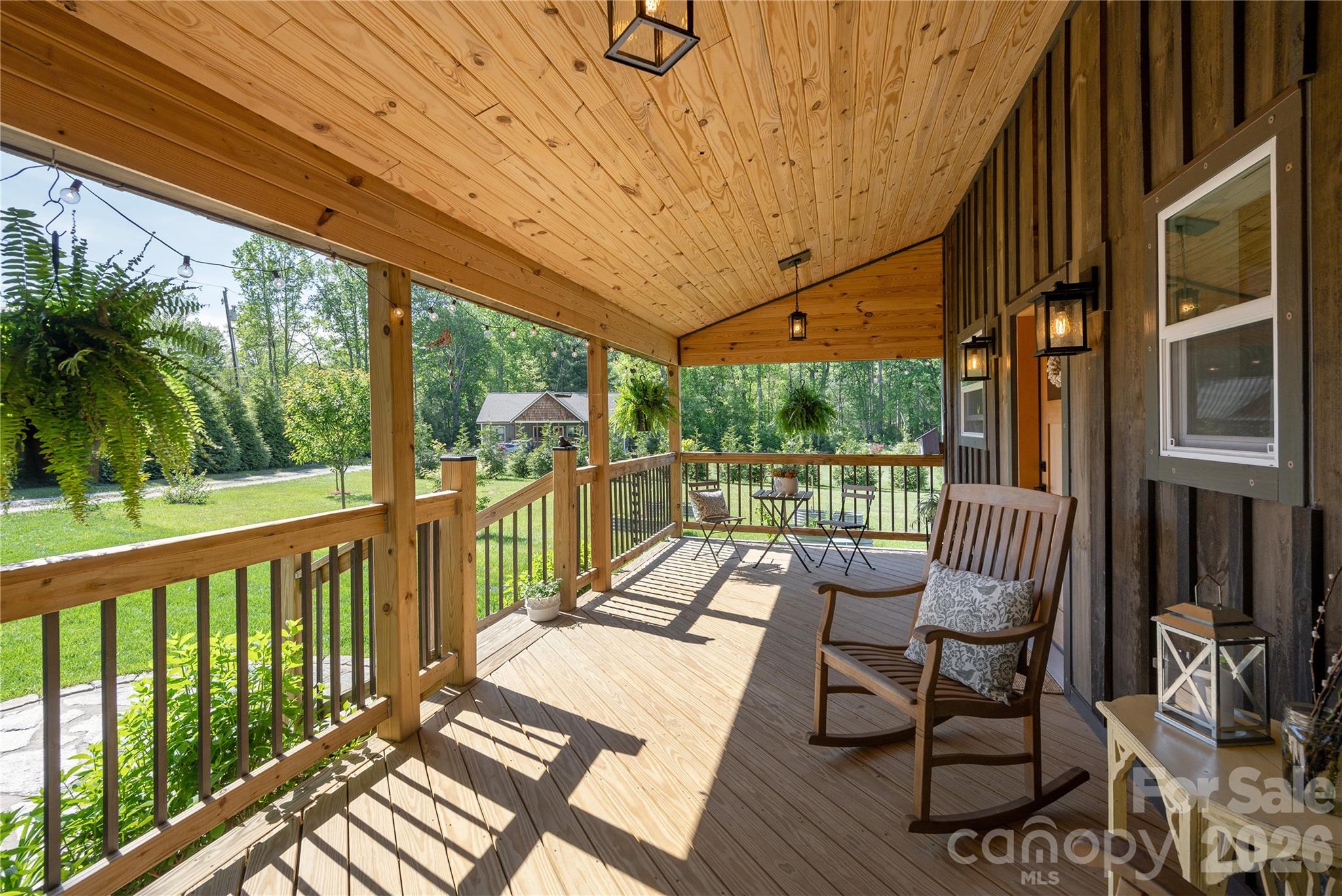 18 N Bear View Drive Property Photo 3