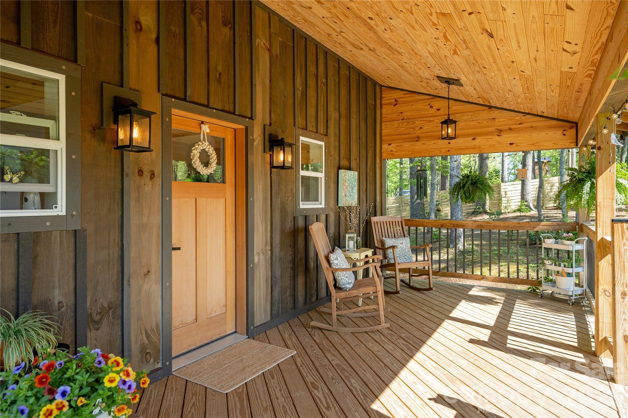 18 N Bear View Drive Property Photo 4