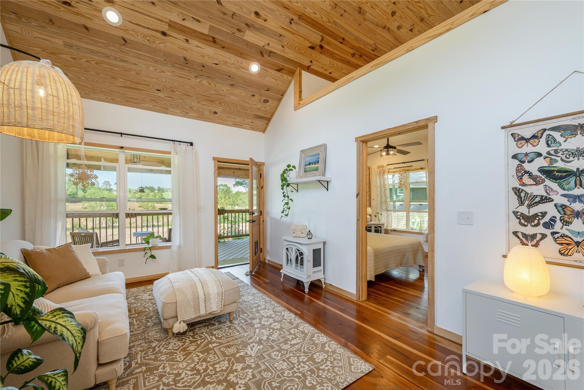 18 N Bear View Drive Property Photo 7