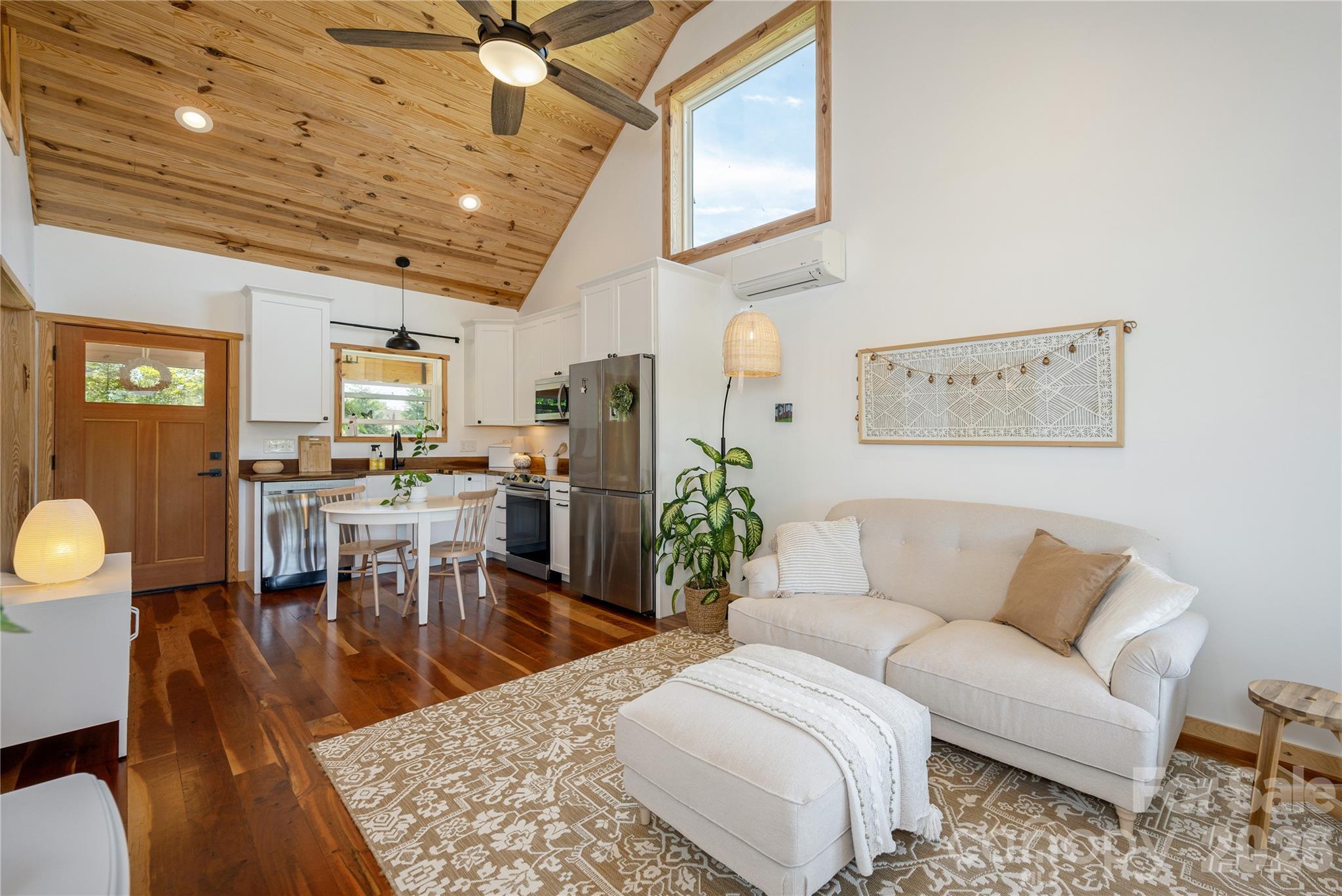 18 N Bear View Drive Property Photo 8