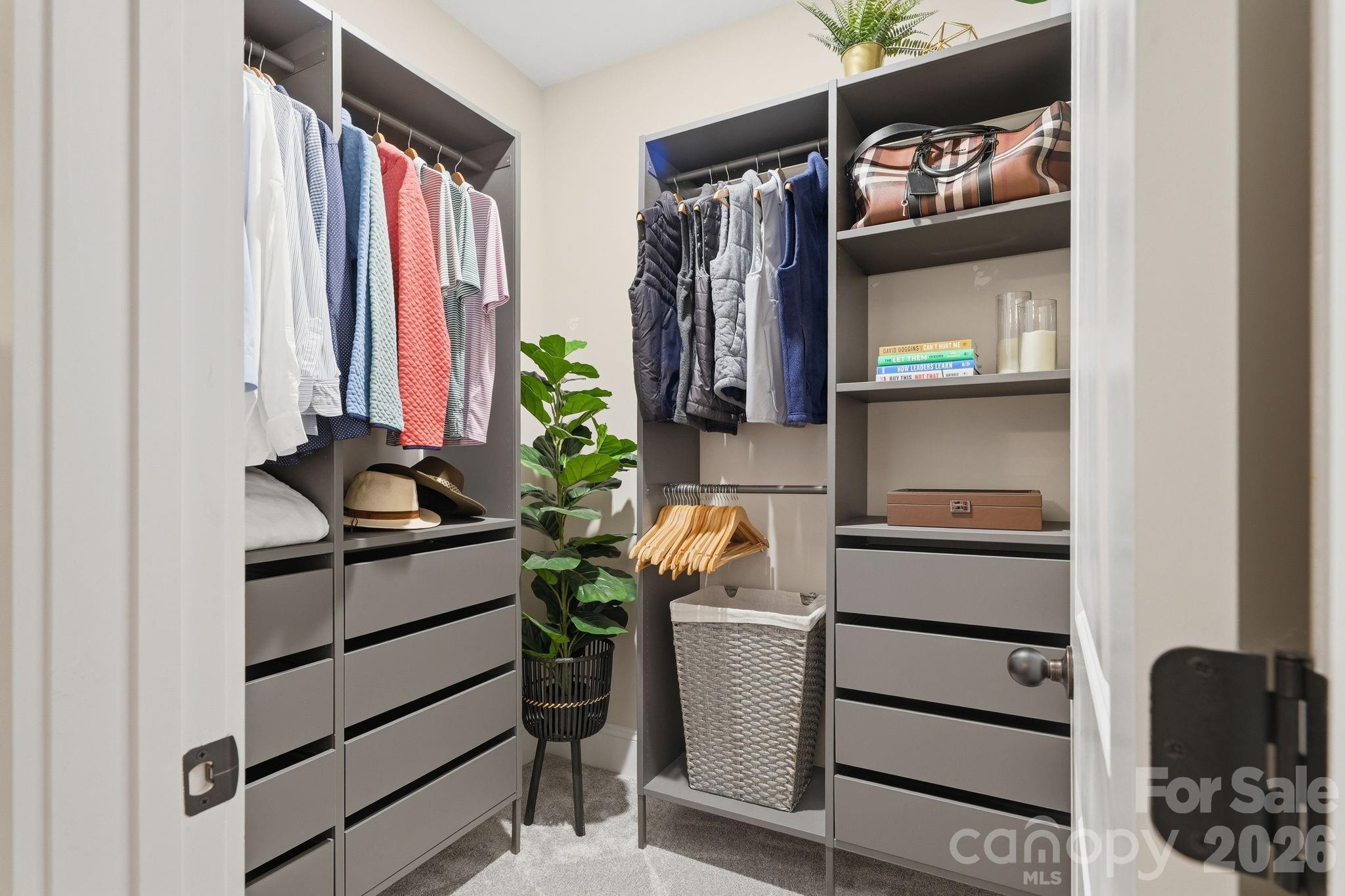 729 Veloway Drive Property Photo 15