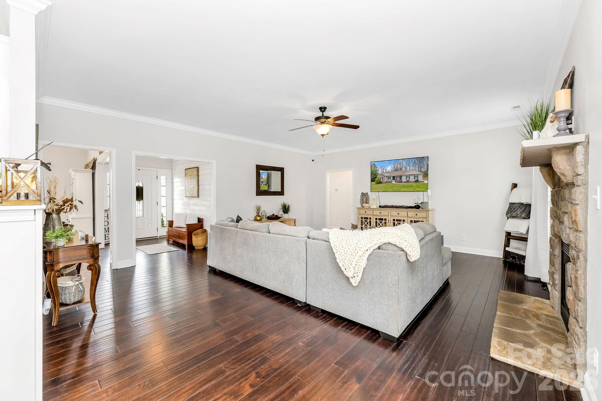 2228 Sparta Road Property Photo 11