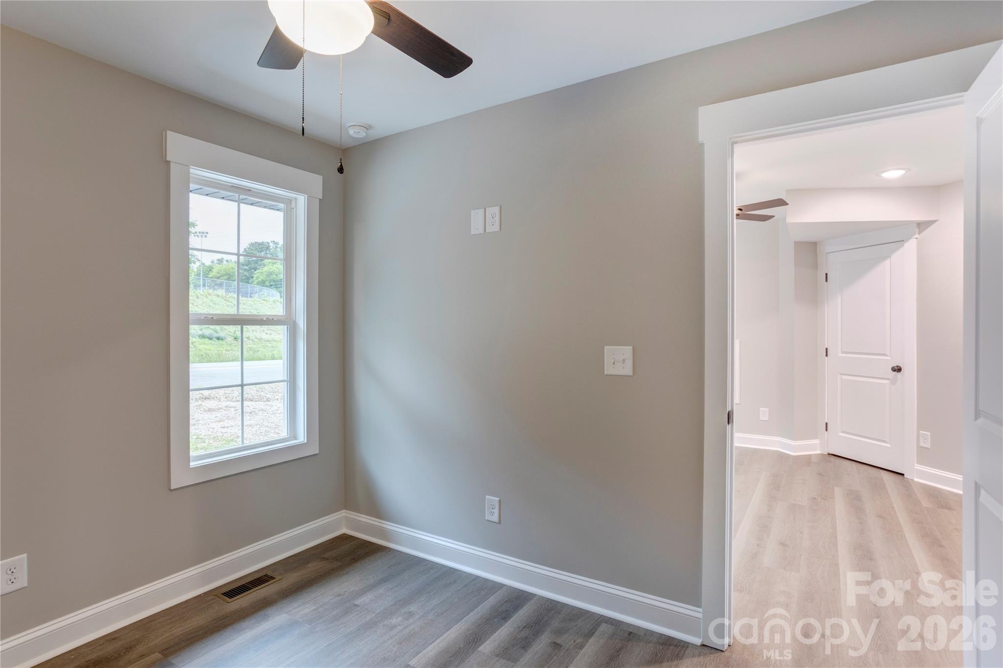 271 Stewart Street Property Photo 12