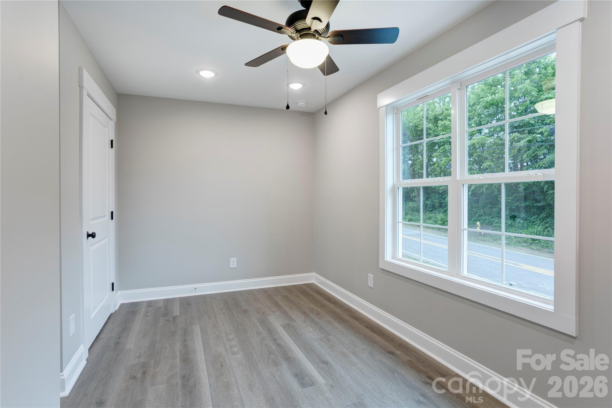271 Stewart Street Property Photo 16