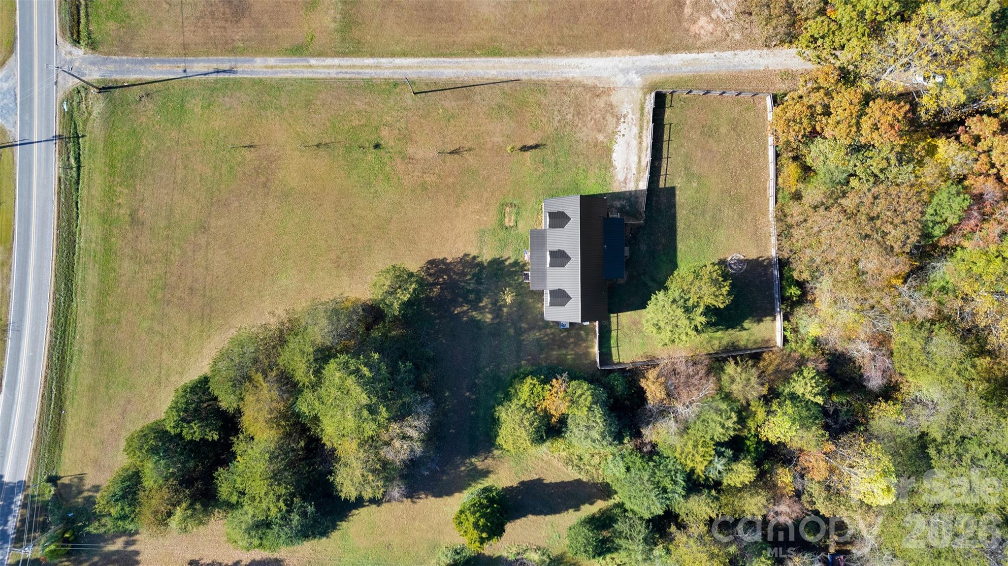 513 Weathers Creek Road Property Photo 3