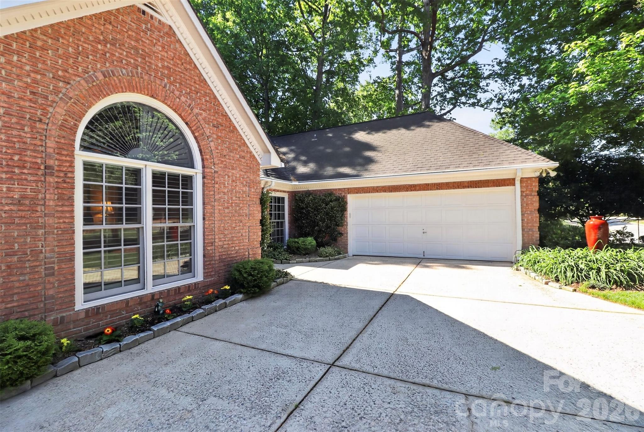 8902 Taunton Drive Property Photo 39