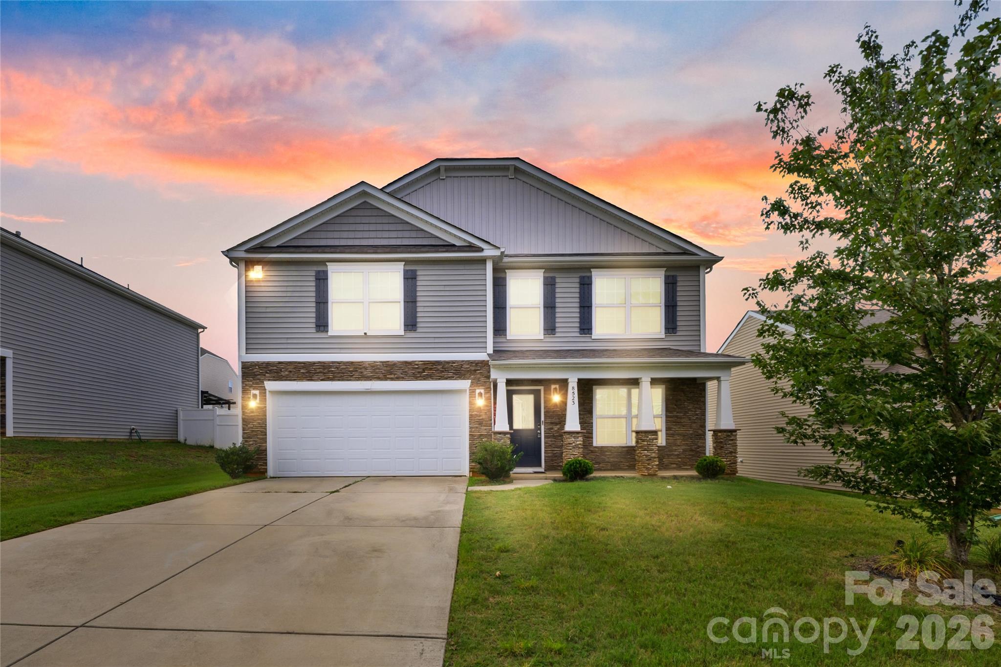8523 Mansell Court Property Photo 3