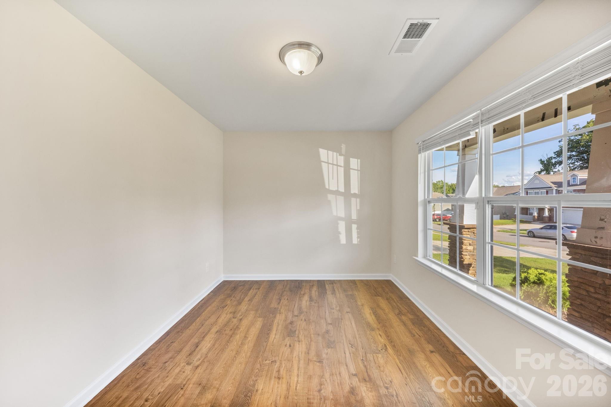 8523 Mansell Court Property Photo 9