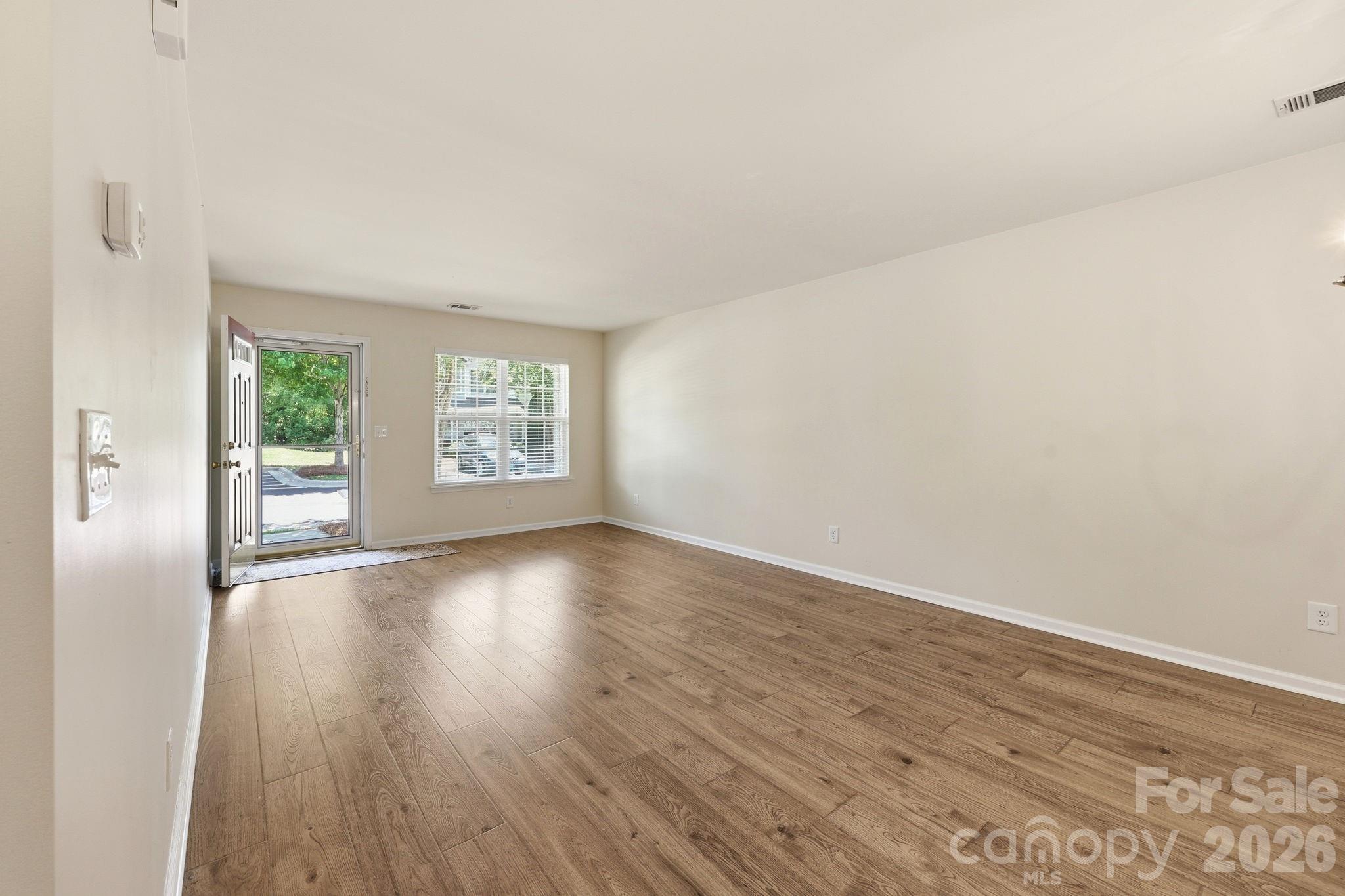 2548 Brackley Place Property Photo 12