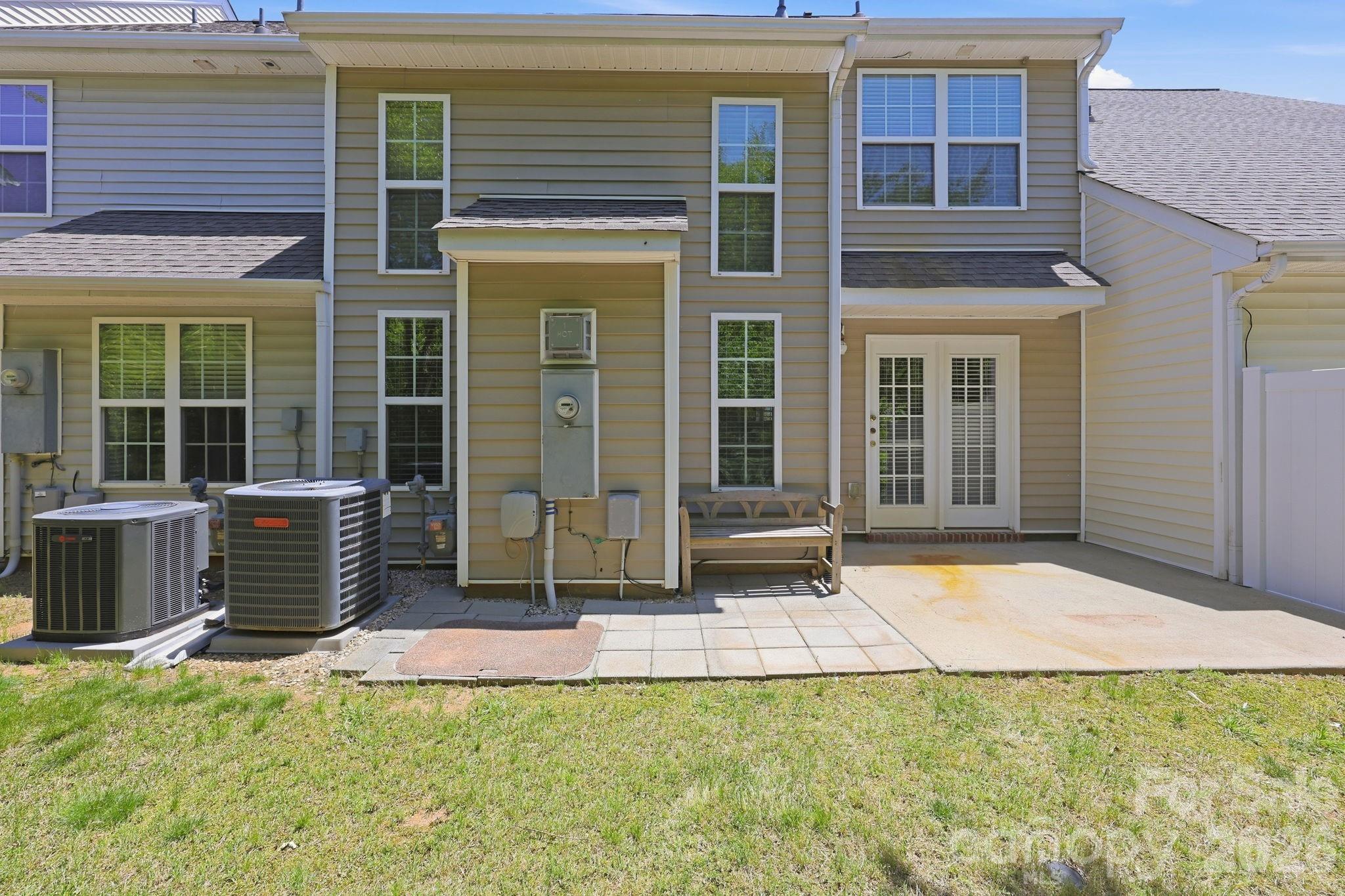 2548 Brackley Place Property Photo 18