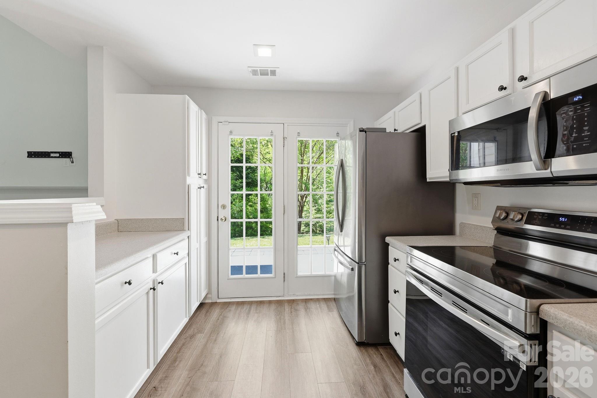 2540 Brackley Place Property Photo 10