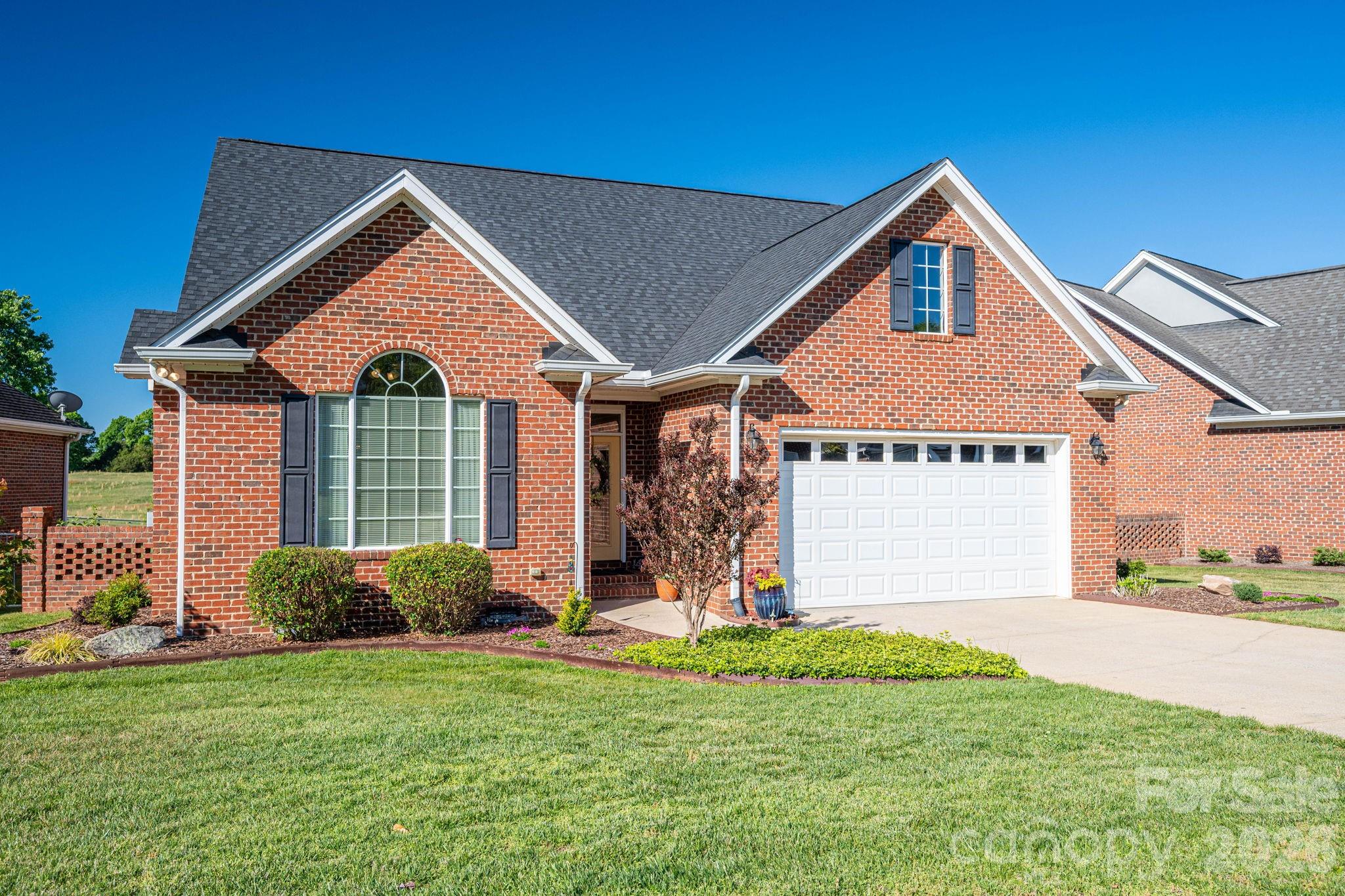141 Spring Forest Drive Property Photo 2