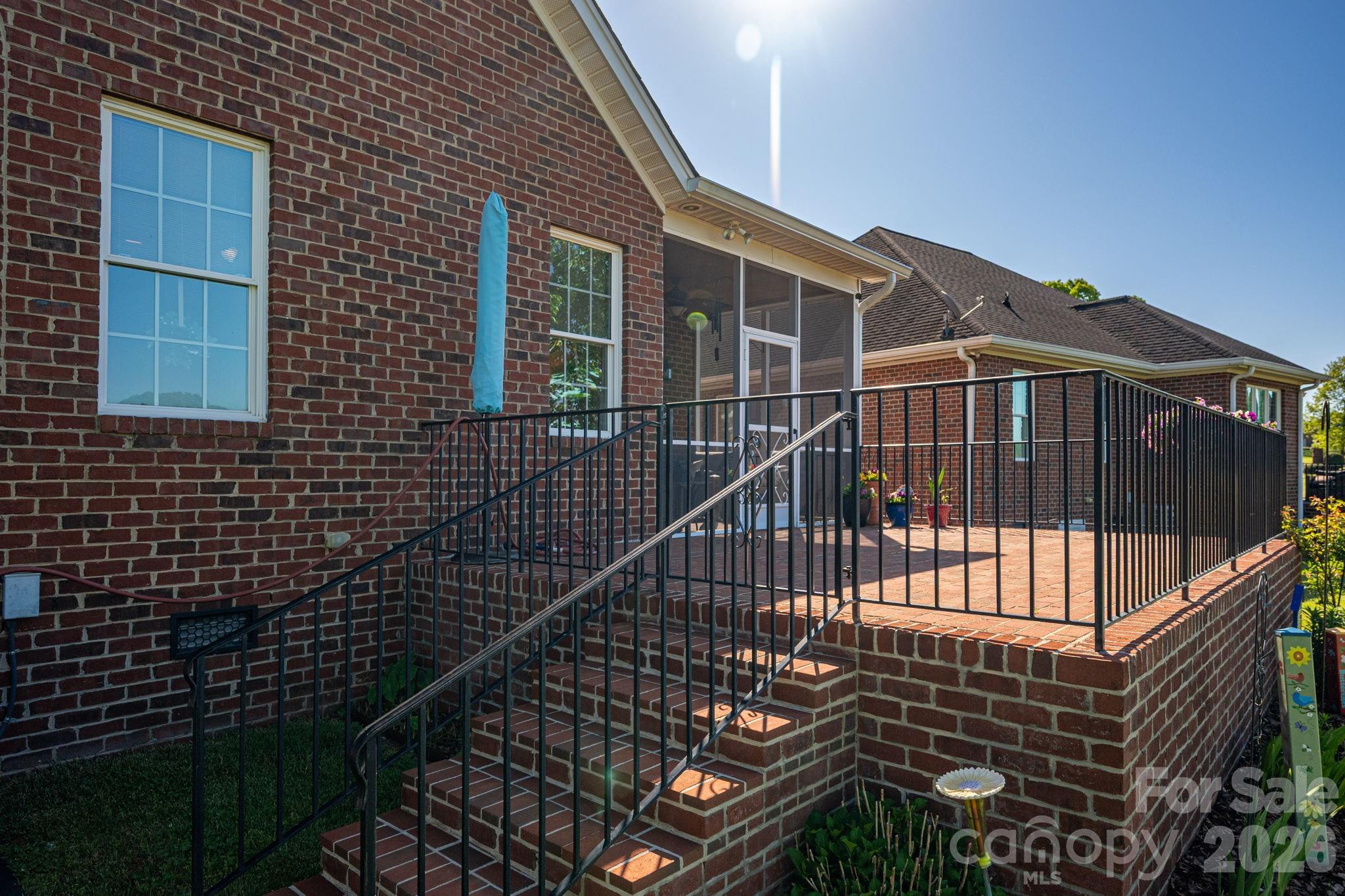 141 Spring Forest Drive Property Photo 37