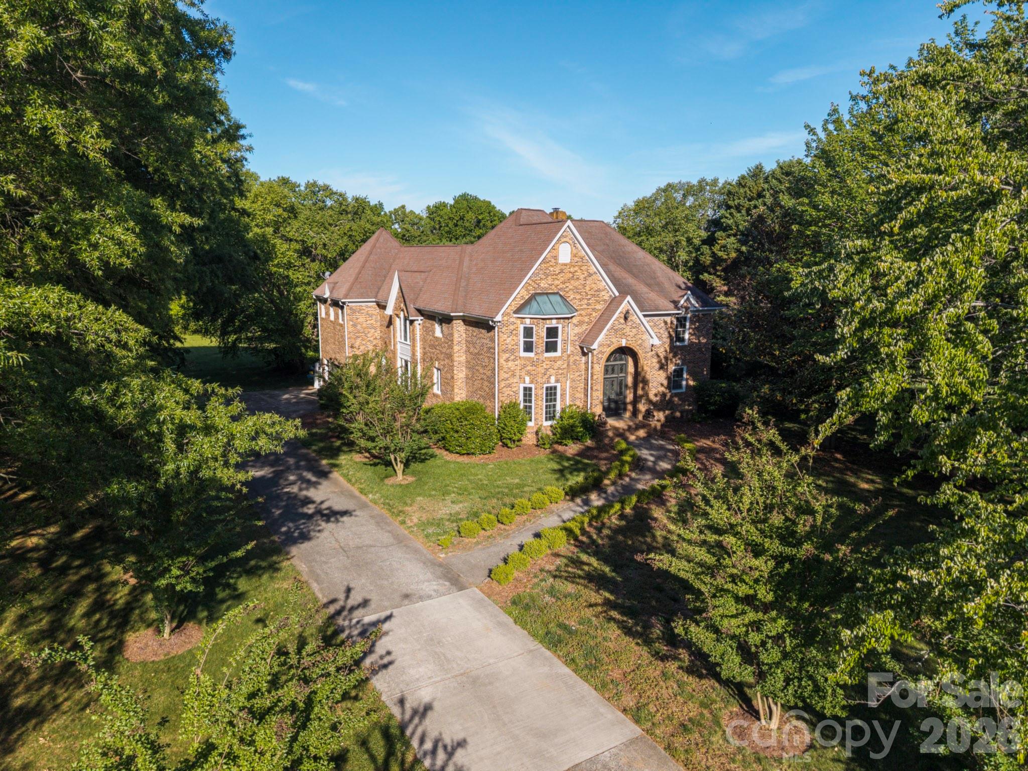 431 Walden Trail Property Photo 1