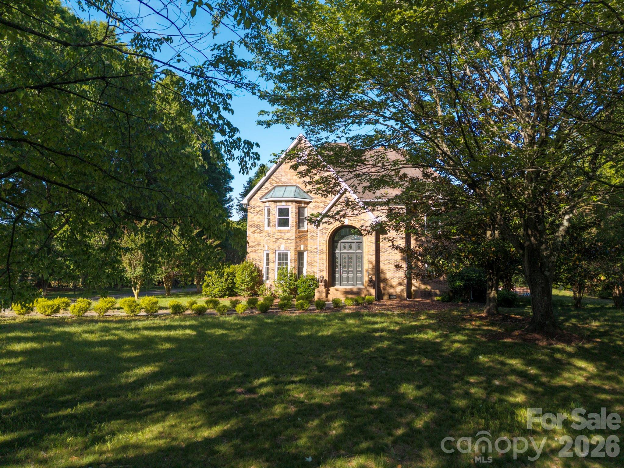 431 Walden Trail Property Photo 3