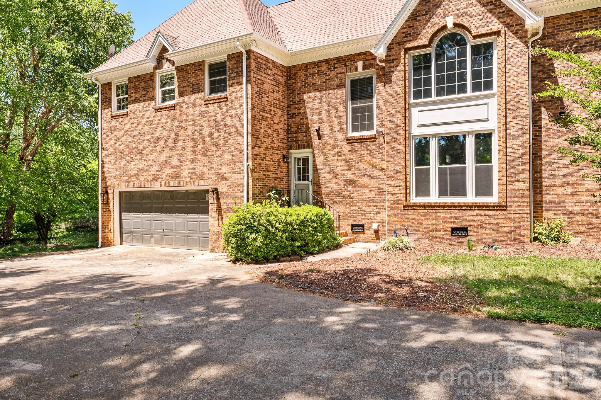 431 Walden Trail Property Photo 43