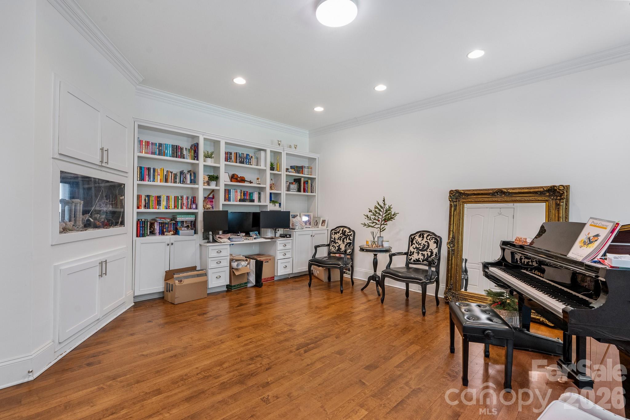 720 Ennis Road Property Photo 18
