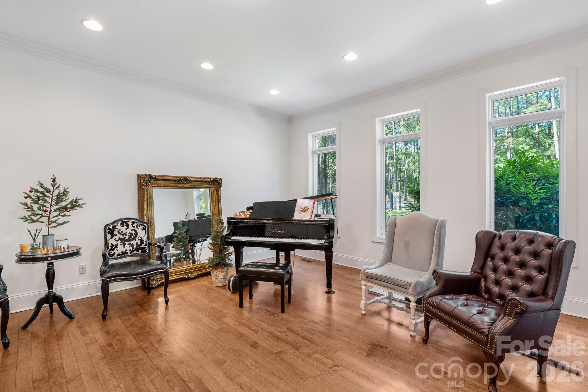720 Ennis Road Property Photo 19