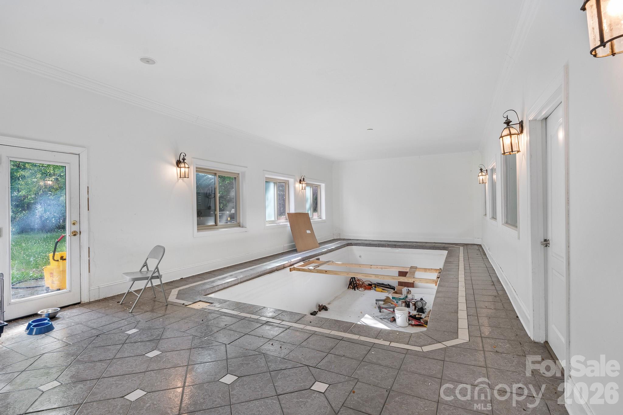 720 Ennis Road Property Photo 42