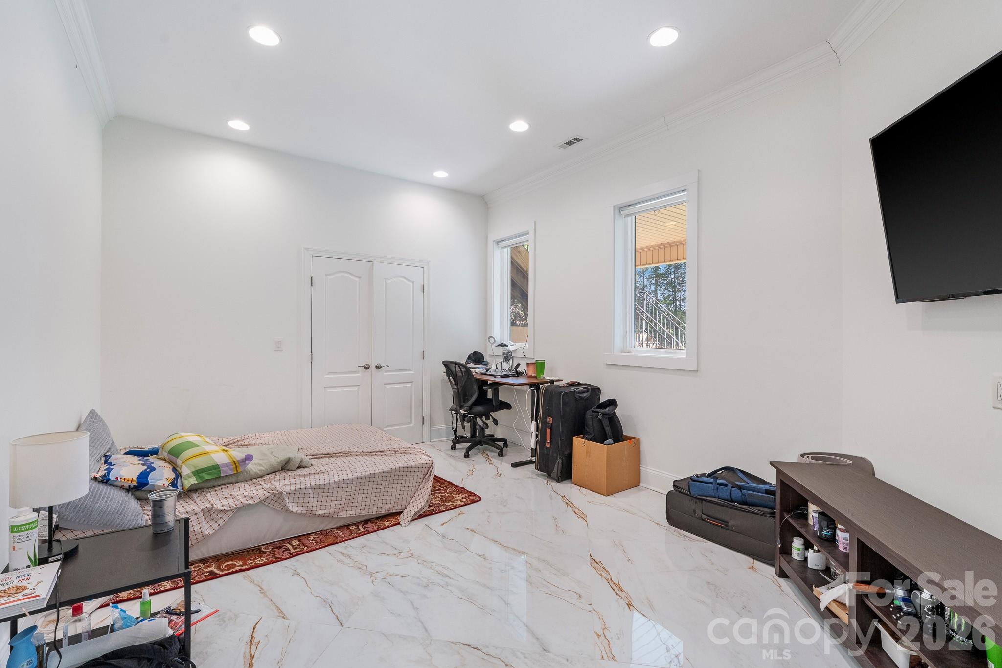 720 Ennis Road Property Photo 44
