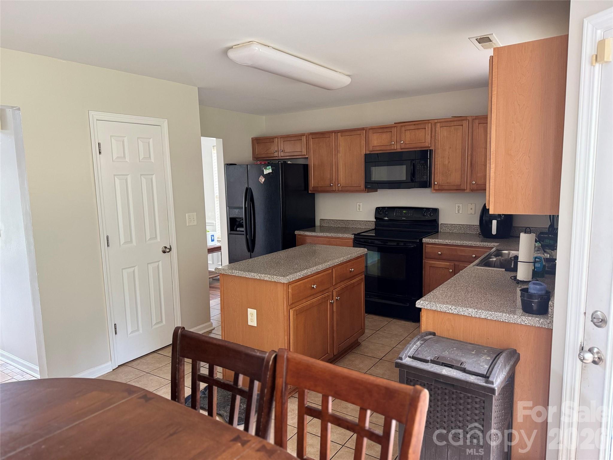 5305 Grandover Drive Property Photo 4