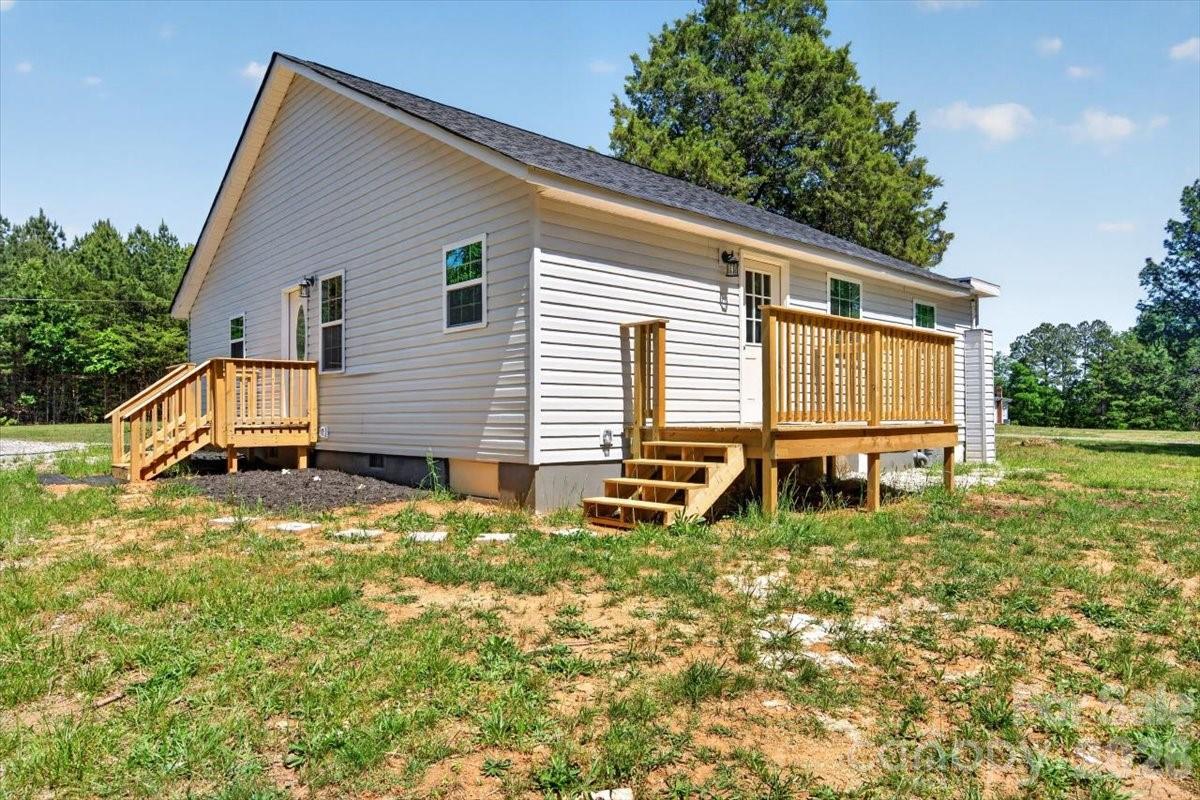 200 Eufola Road Property Photo 1