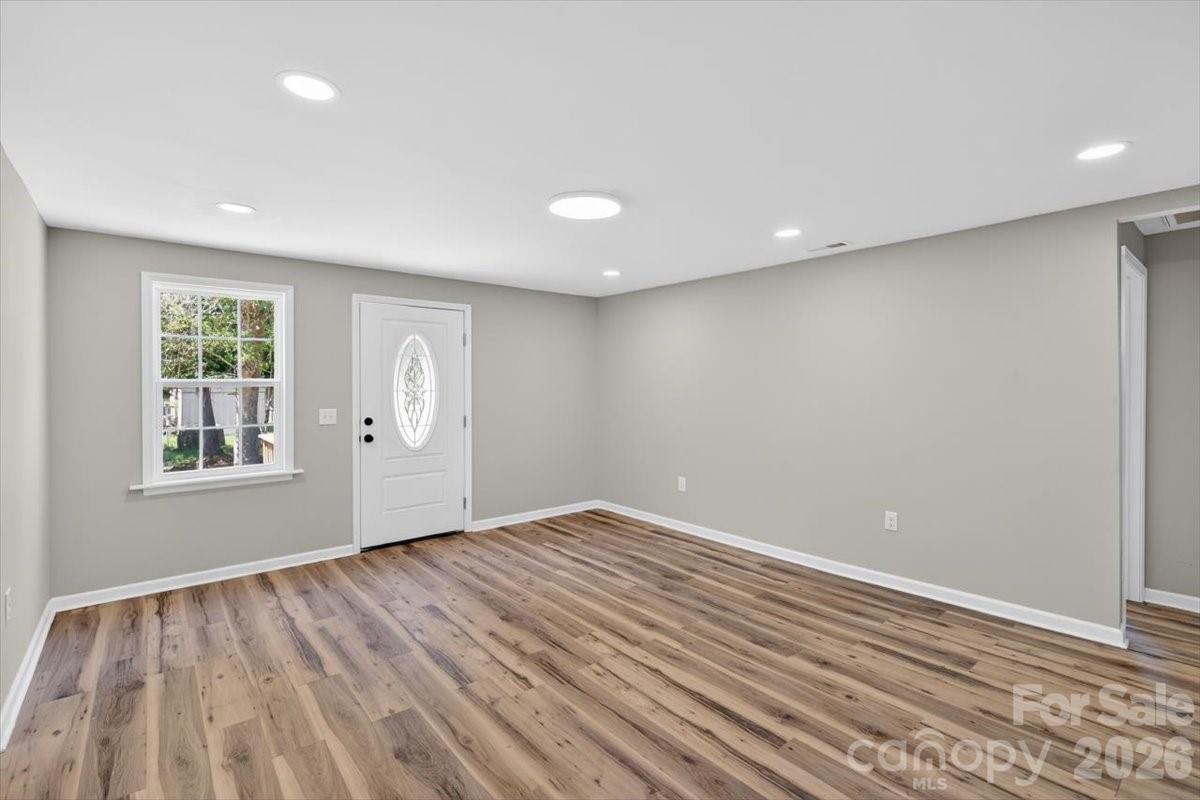200 Eufola Road Property Photo 7