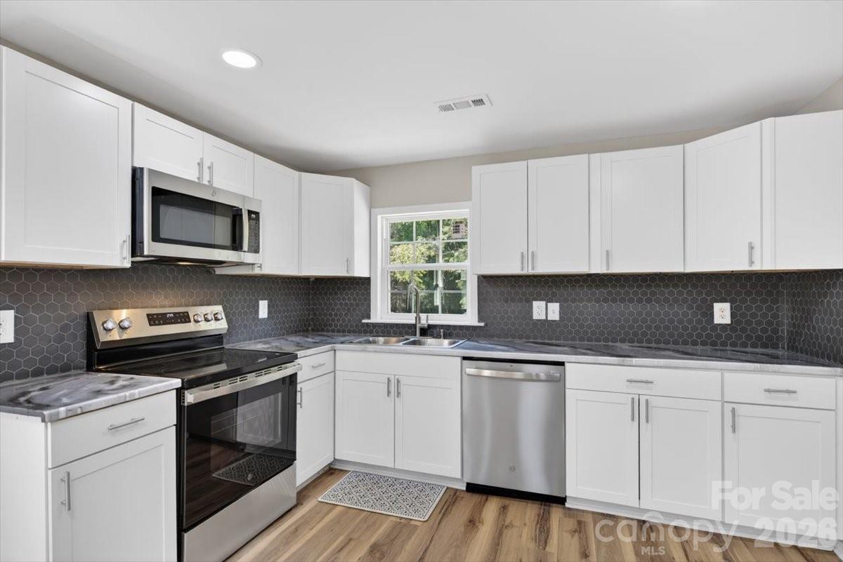 200 Eufola Road Property Photo 8