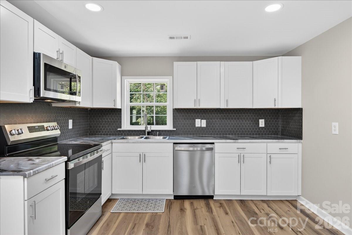 200 Eufola Road Property Photo 9