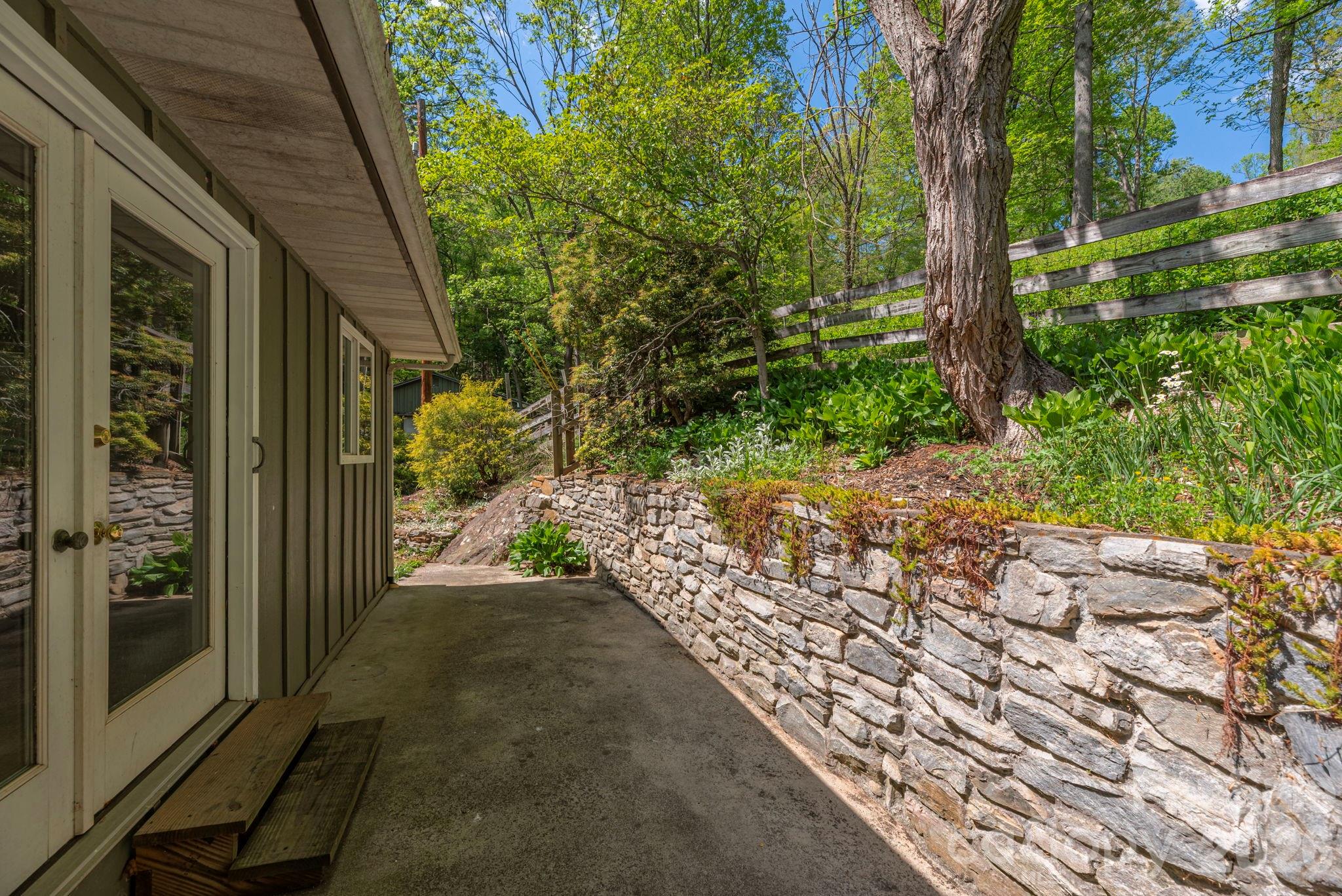 155 Old Starnes Cove Road Property Photo 13