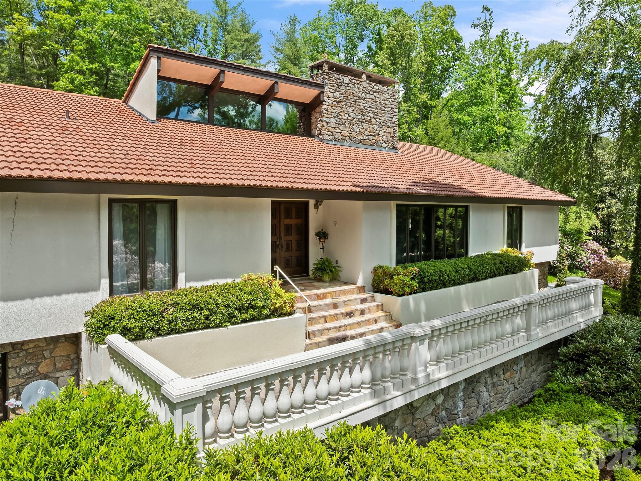 69 Forest Road Property Photo 4