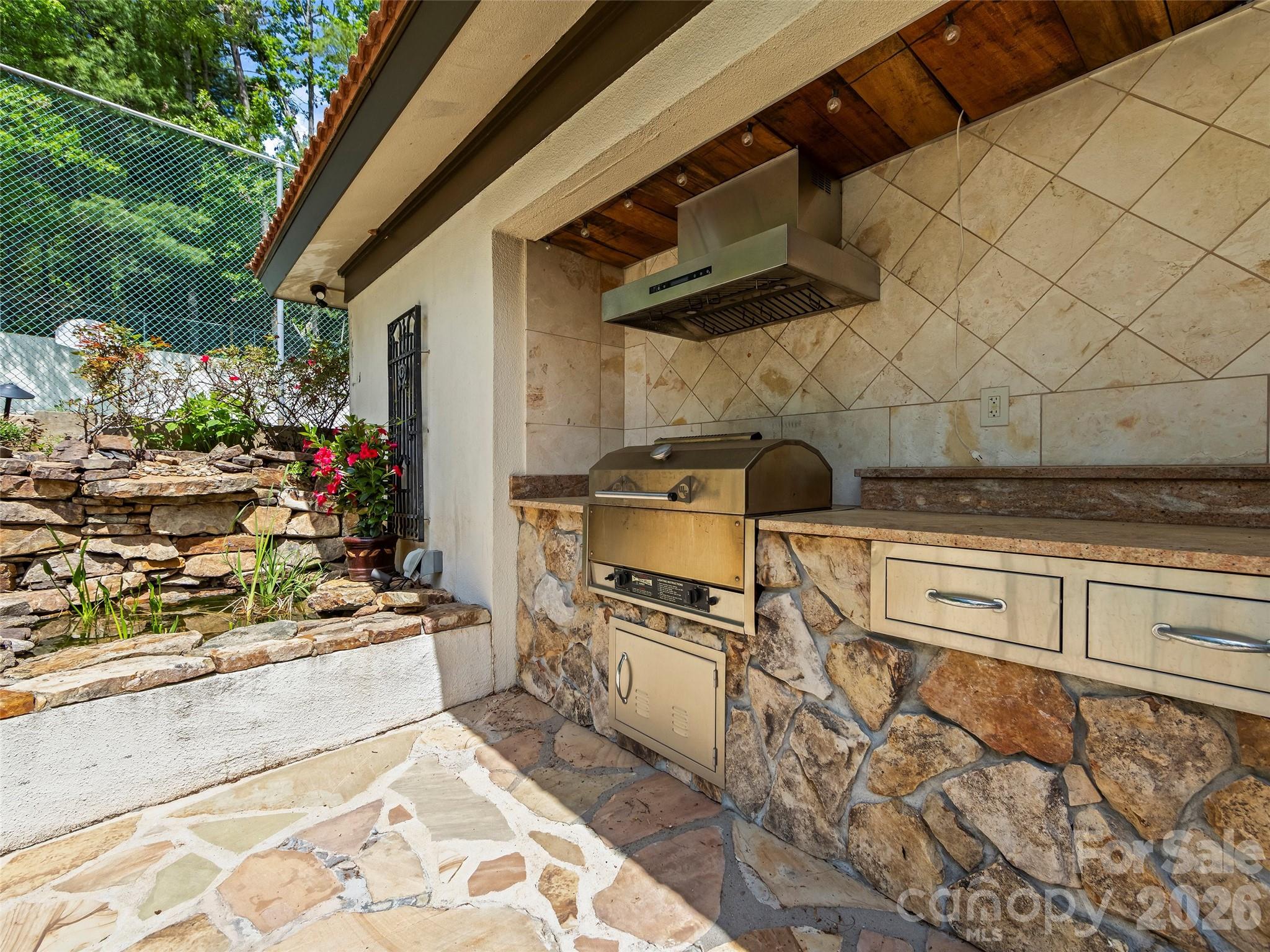 69 Forest Road Property Photo 40
