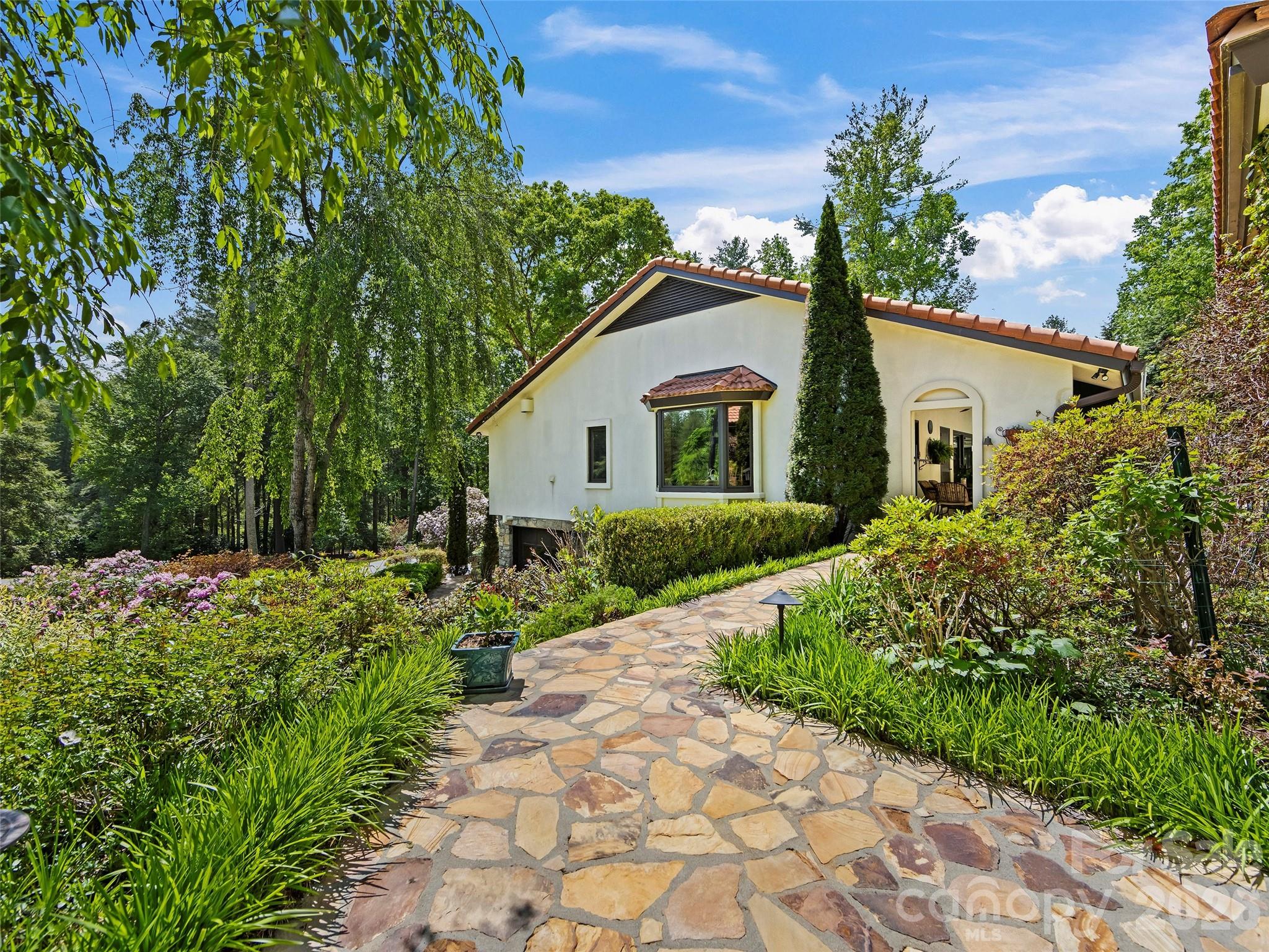 69 Forest Road Property Photo 43