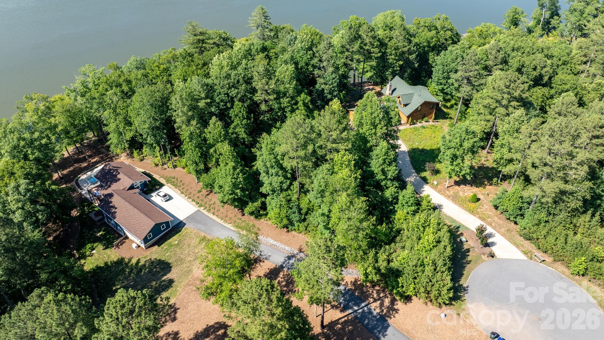 2259 Island View Lane Property Photo 4