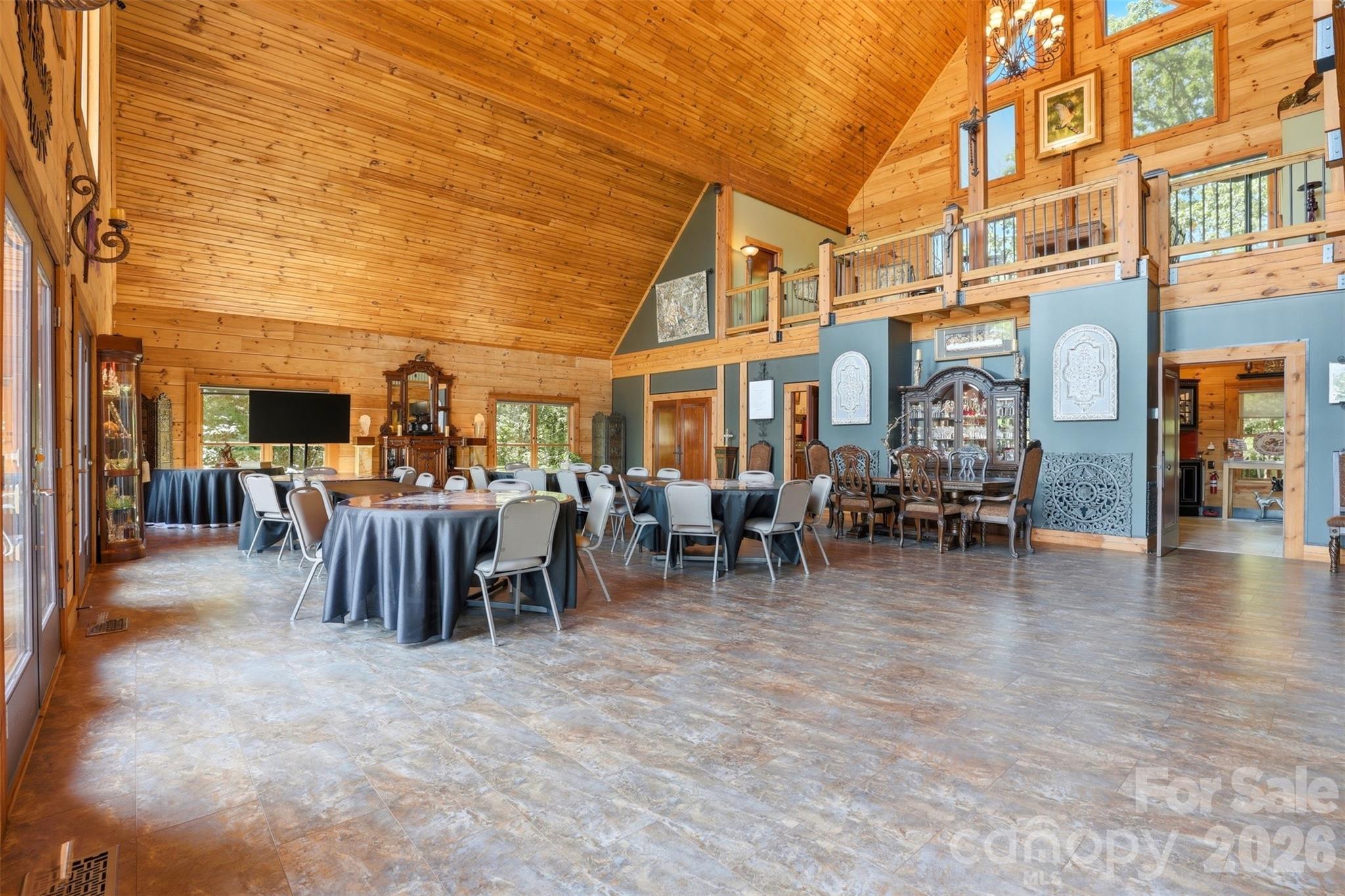 502 Lake Shore Drive Property Photo 8