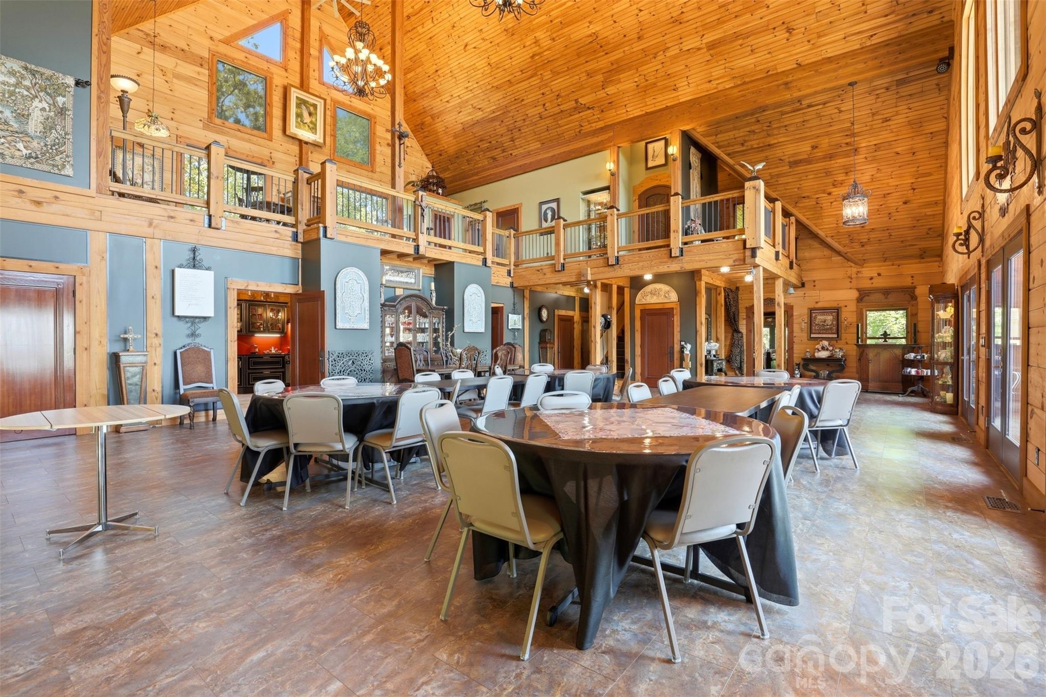 502 Lake Shore Drive Property Photo 9