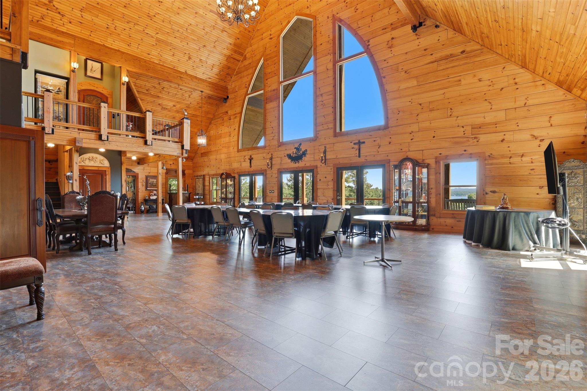 502 Lake Shore Drive Property Photo 10