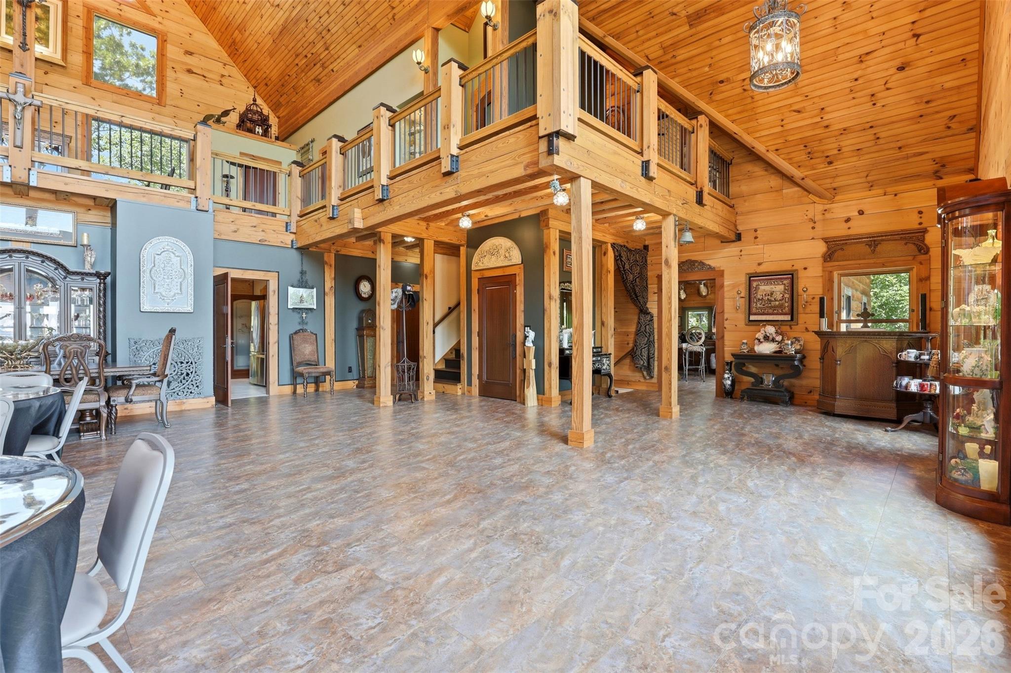 502 Lake Shore Drive Property Photo 12