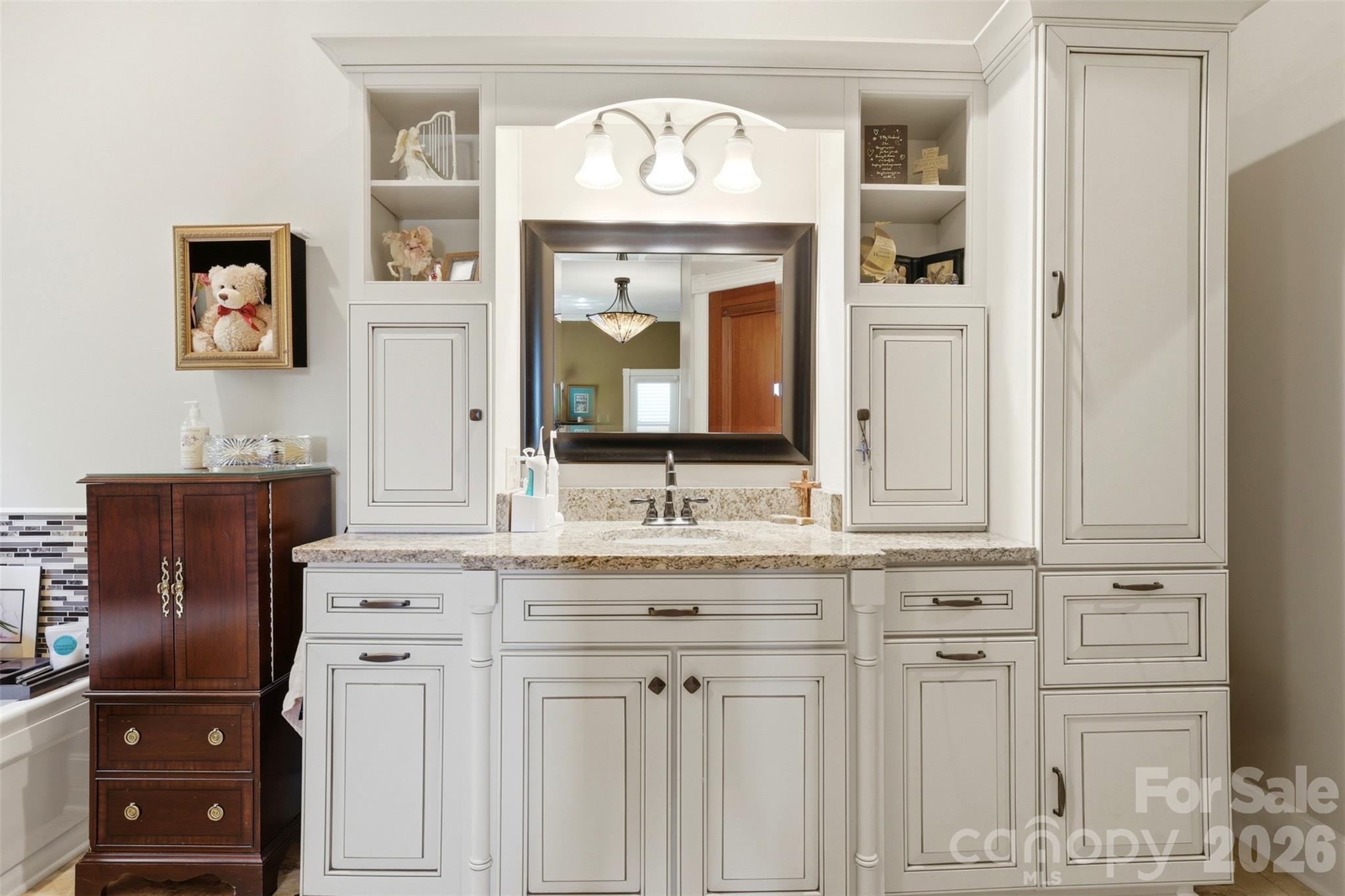 502 Lake Shore Drive Property Photo 32