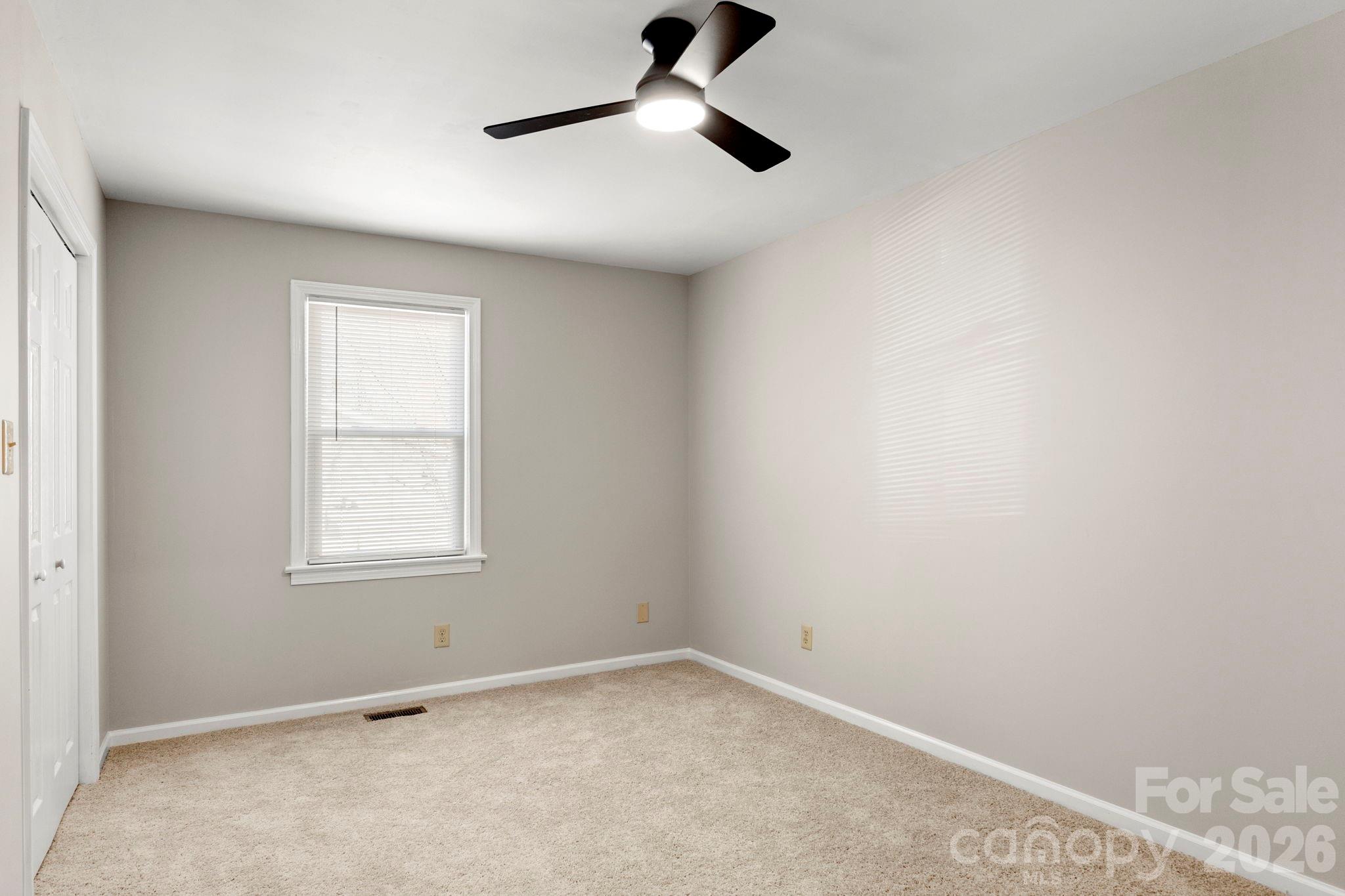 322 Holland Circle Property Photo 15