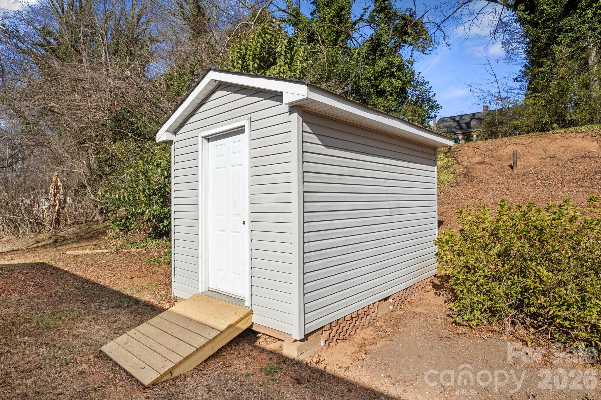 322 Holland Circle Property Photo 21