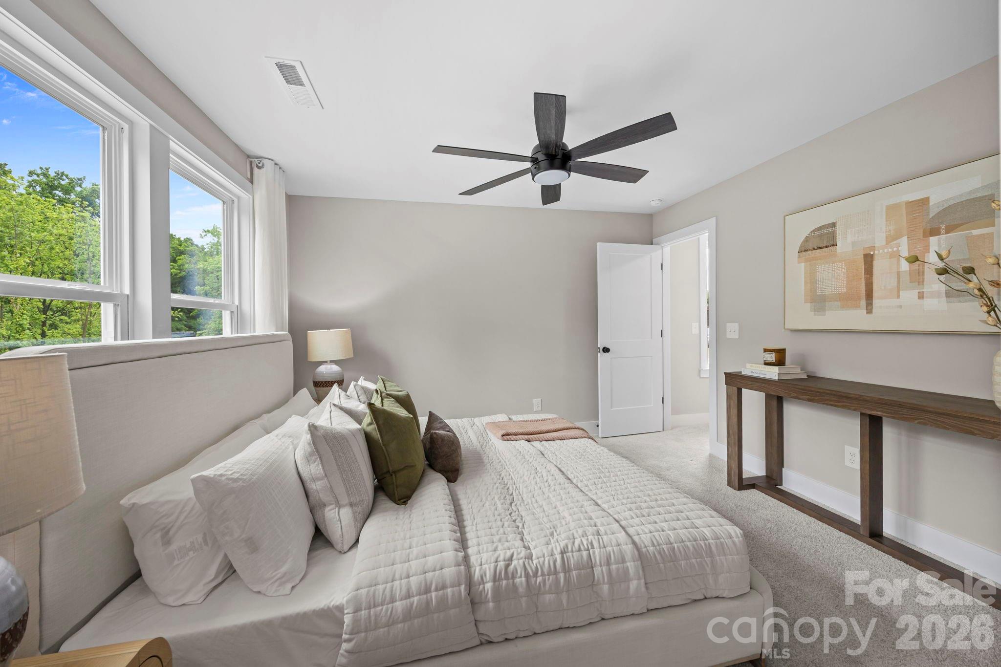 607 N Dixie Street Property Photo 17